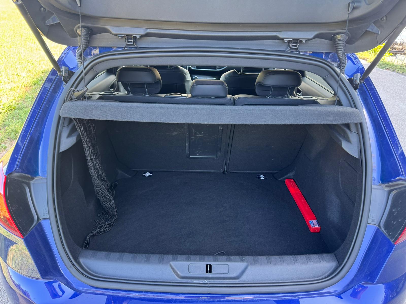 PEUGEOT 308 1.6 GT-image-8