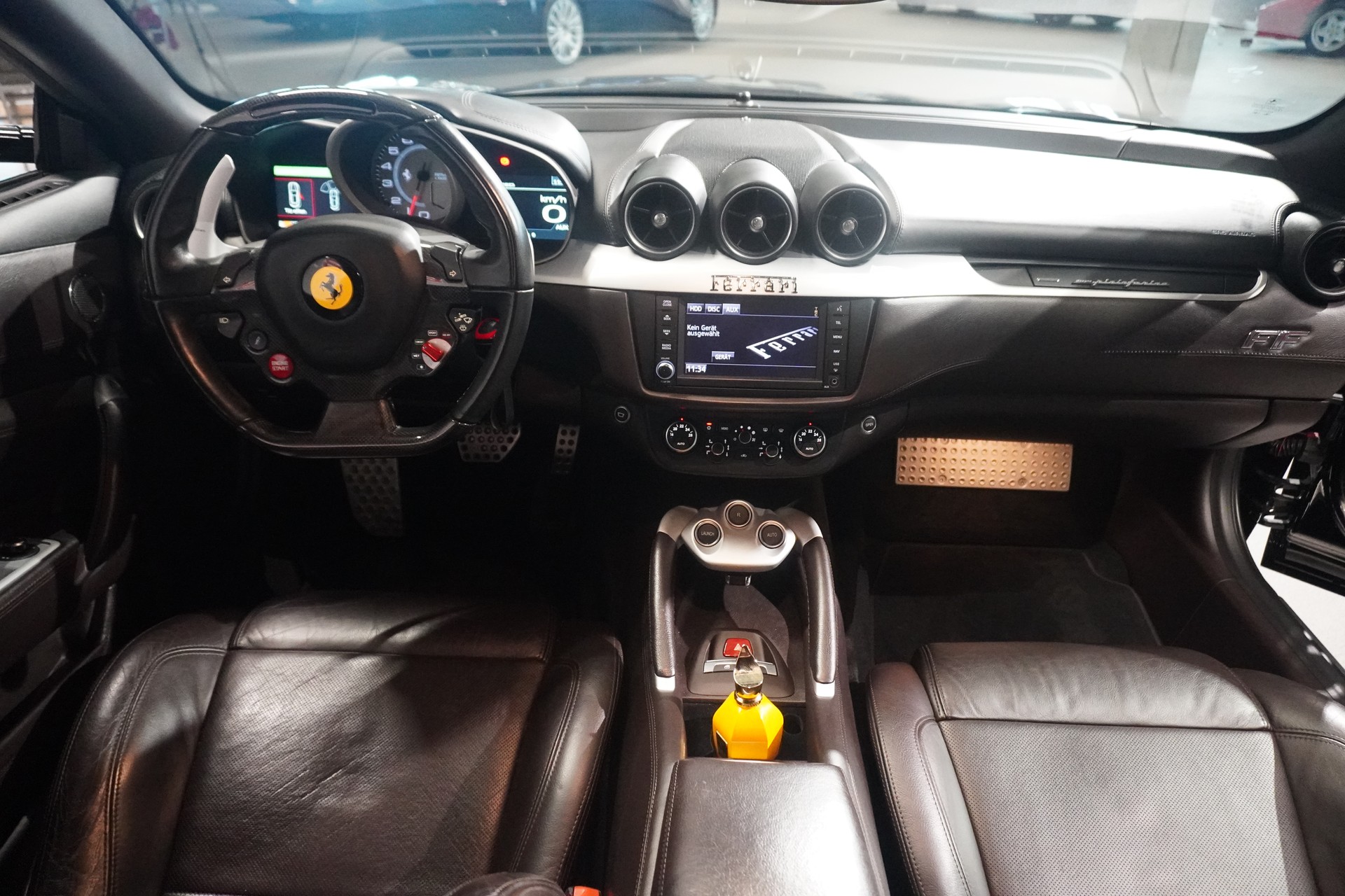 FERRARI FF-image-7