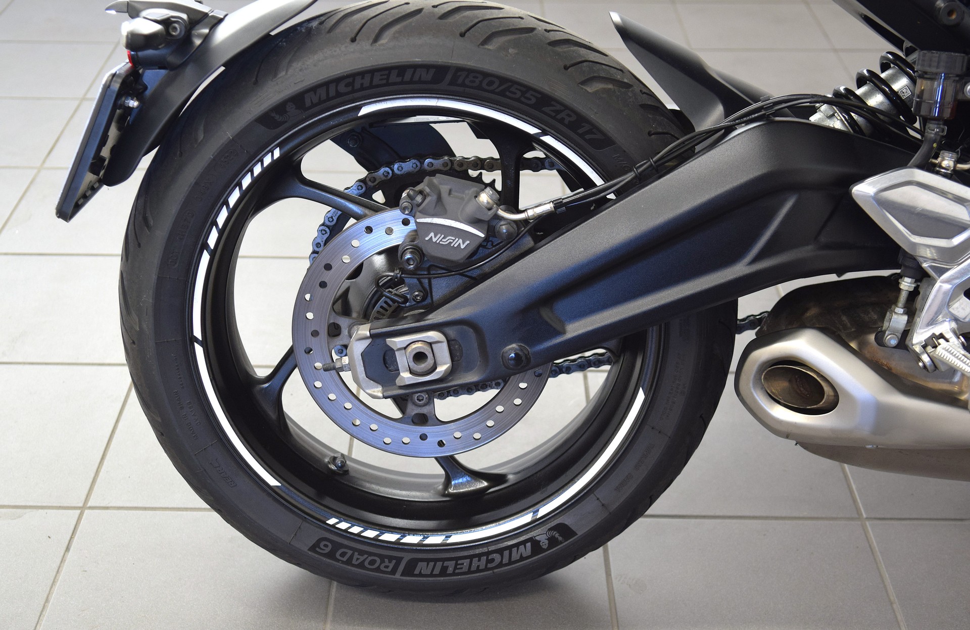 TRIUMPH Trident 660-image-11