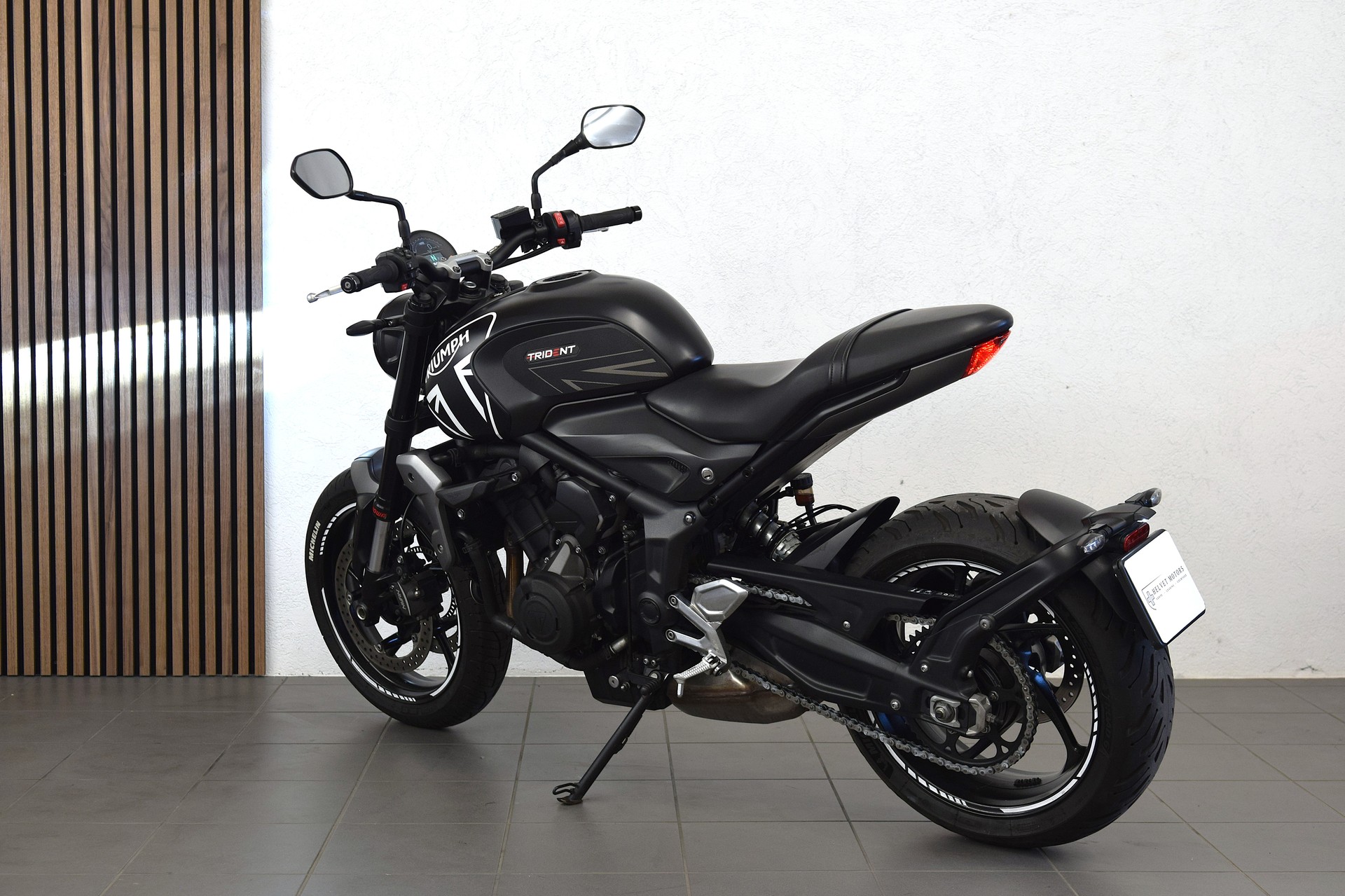 TRIUMPH Trident 660-image-2