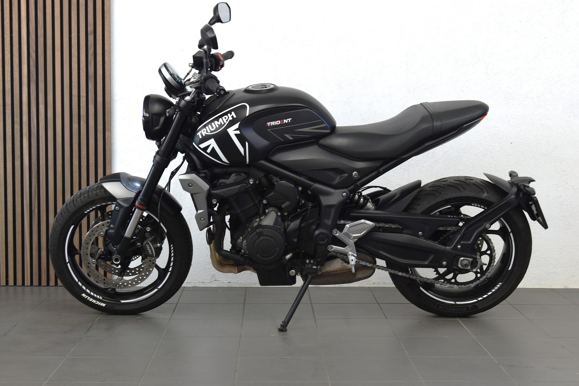 TRIUMPH Trident 660-image-1