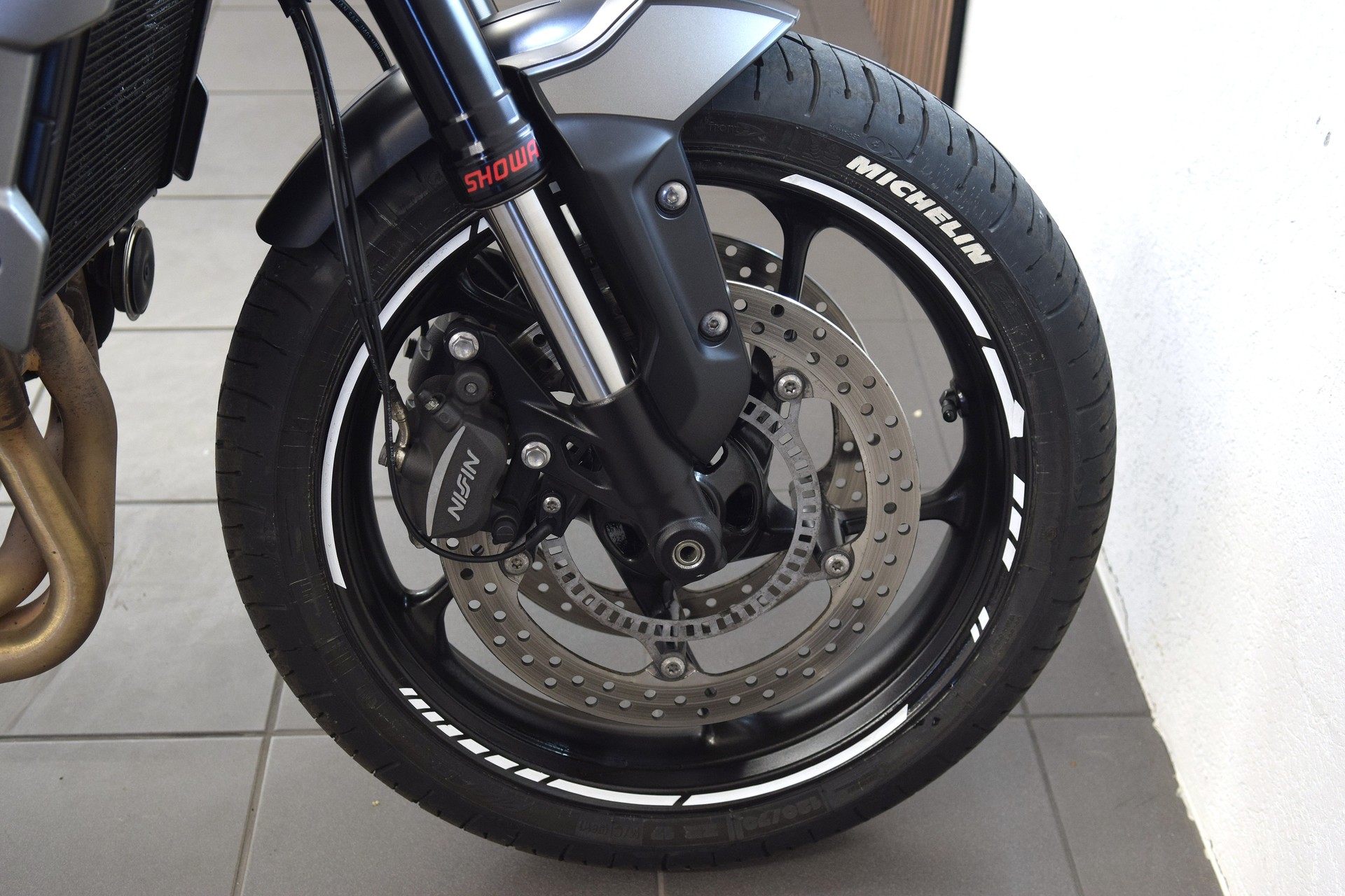 TRIUMPH Trident 660-image-10