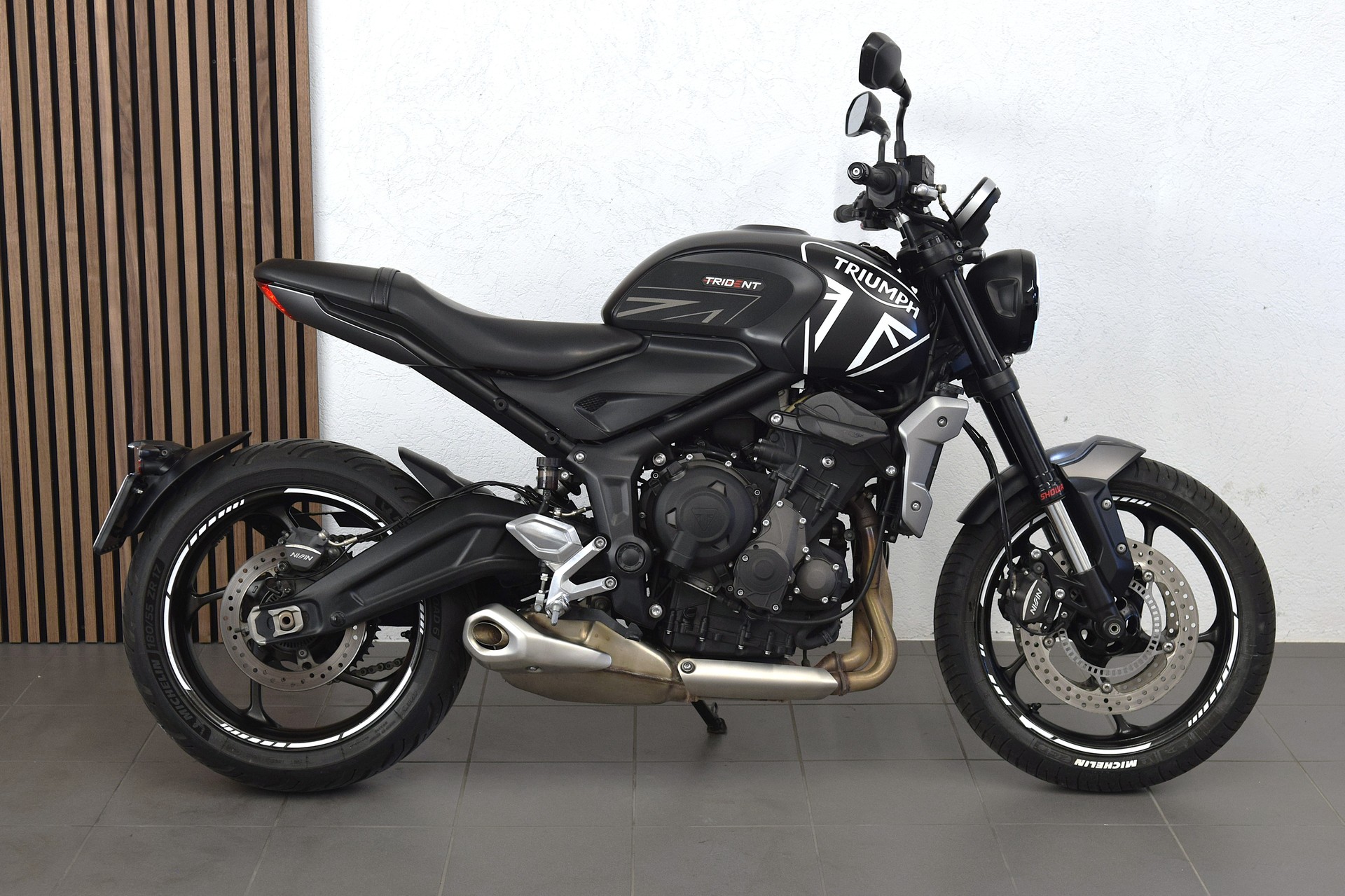 TRIUMPH Trident 660-image-7