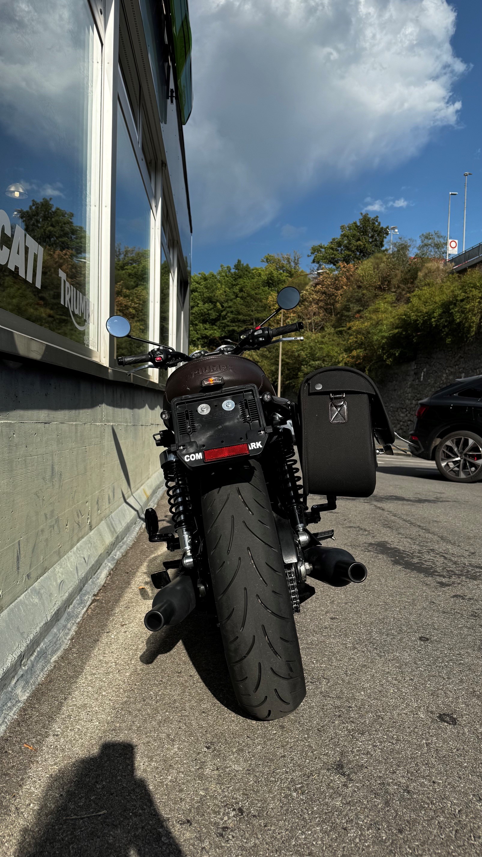 TRIUMPH Bonneville T120 Black-image-5