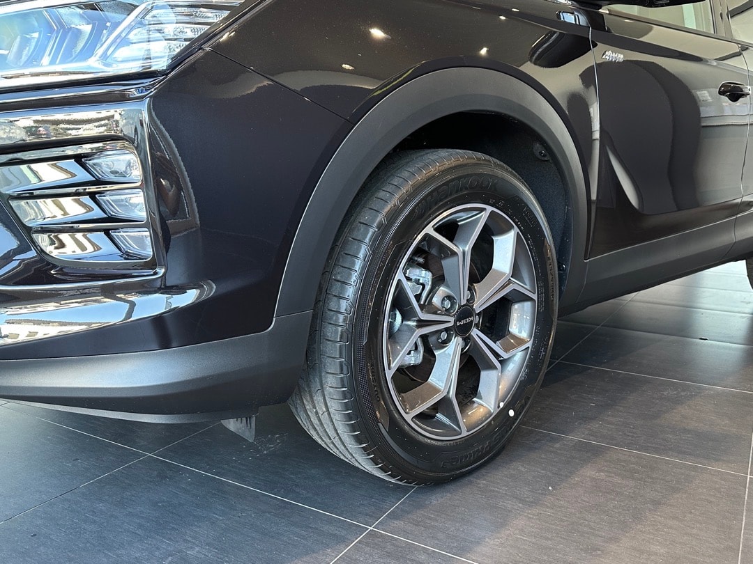KGM-SsangYong Korando 1.5 T GDI Steel 4WD Automat-showroom-element-2
