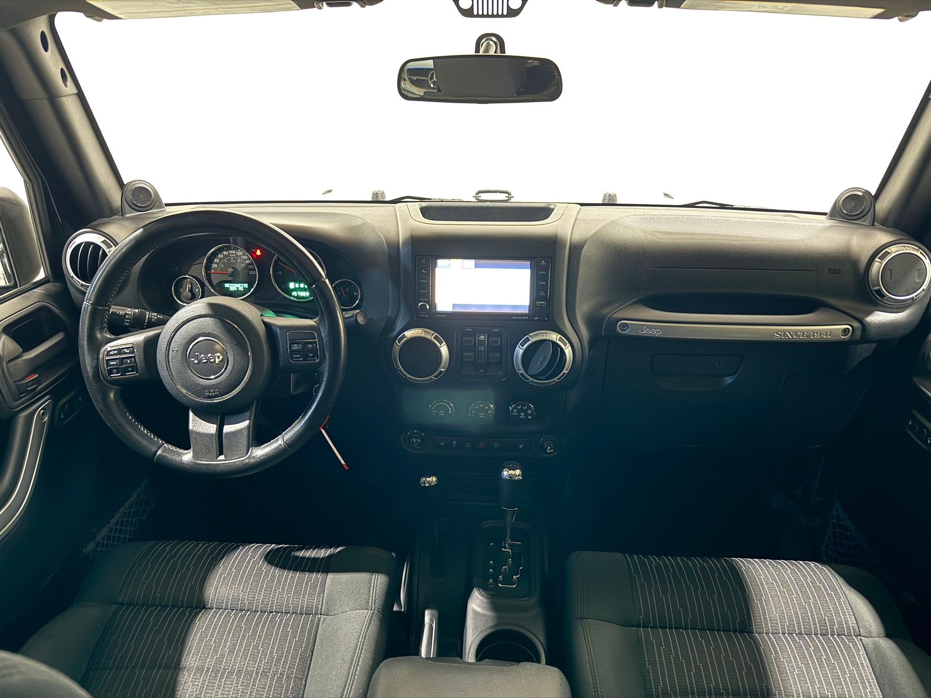 JEEP Wrangler 2.8CRD Unlimited Sahara Automatic-image-11