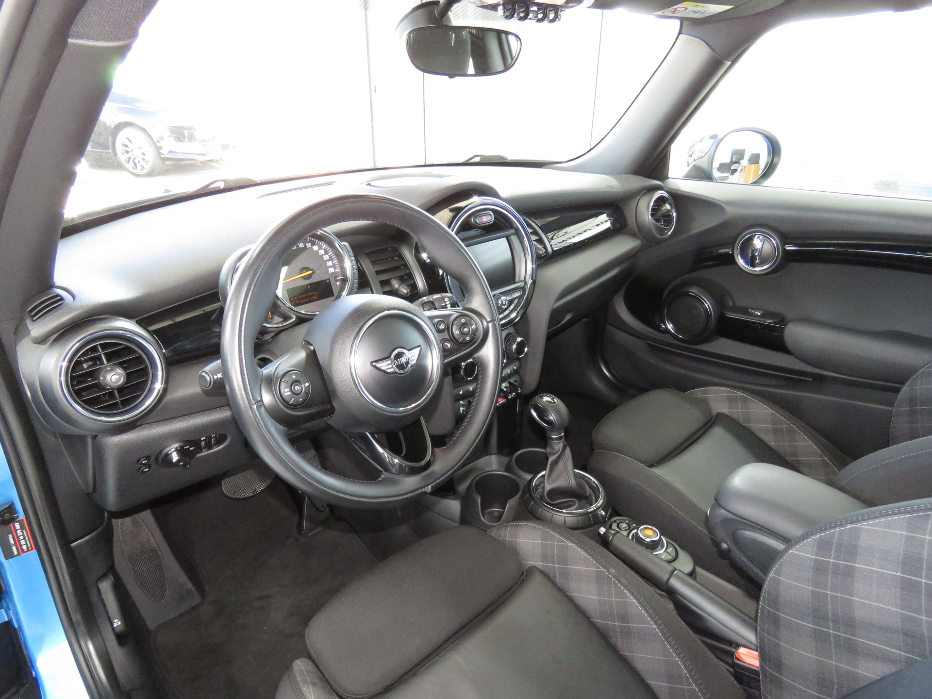 MINI Cooper D Classic Edition Steptronic (Automat)-image-6