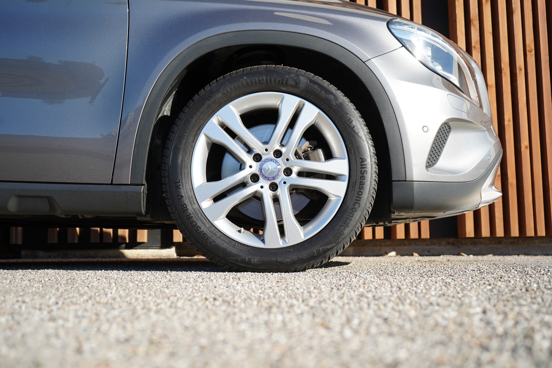 MERCEDES-BENZ GLA 250 URBAN 4MATIC 7G-DCT l 211 PS-image-16