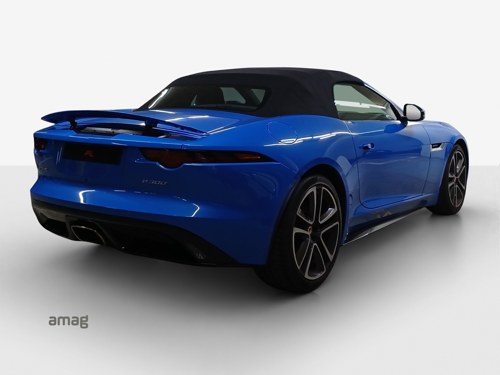 JAGUAR F-Type Convertible 2.0 I4 R-Dynamik Automatik-image-4