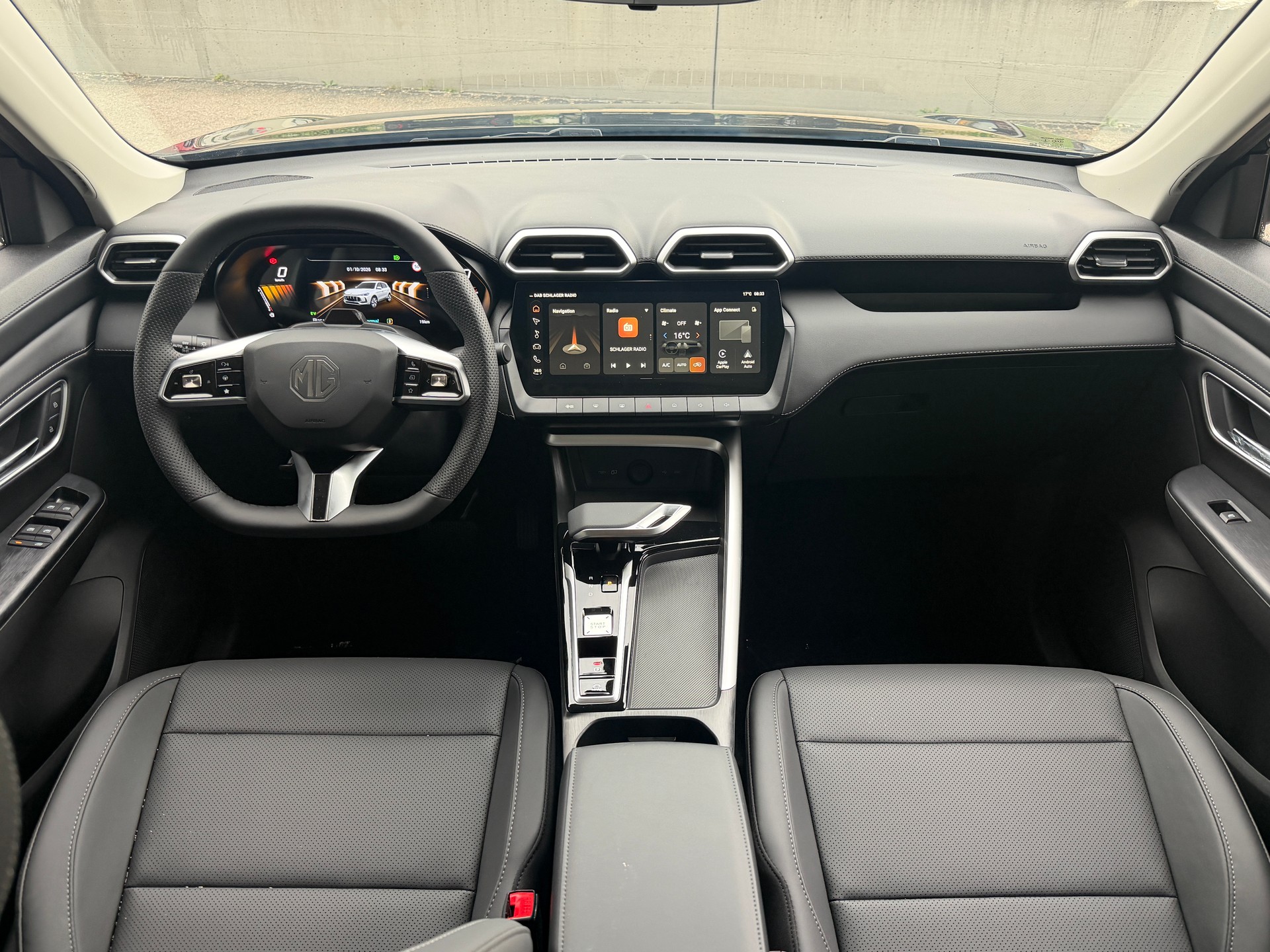 MG ZS 1.5 HEV Luxury-image-7