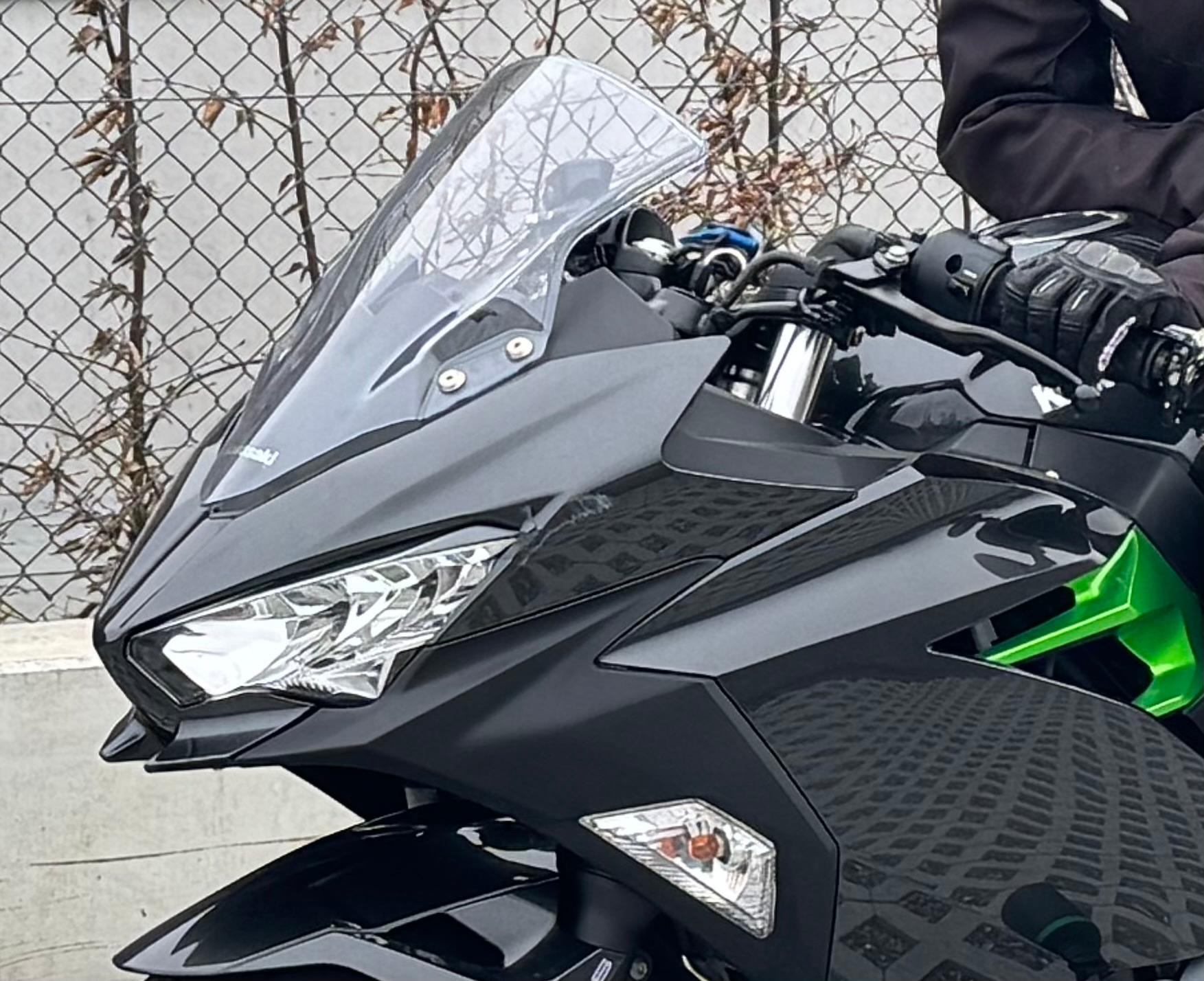 KAWASAKI NINJA 400-image-3