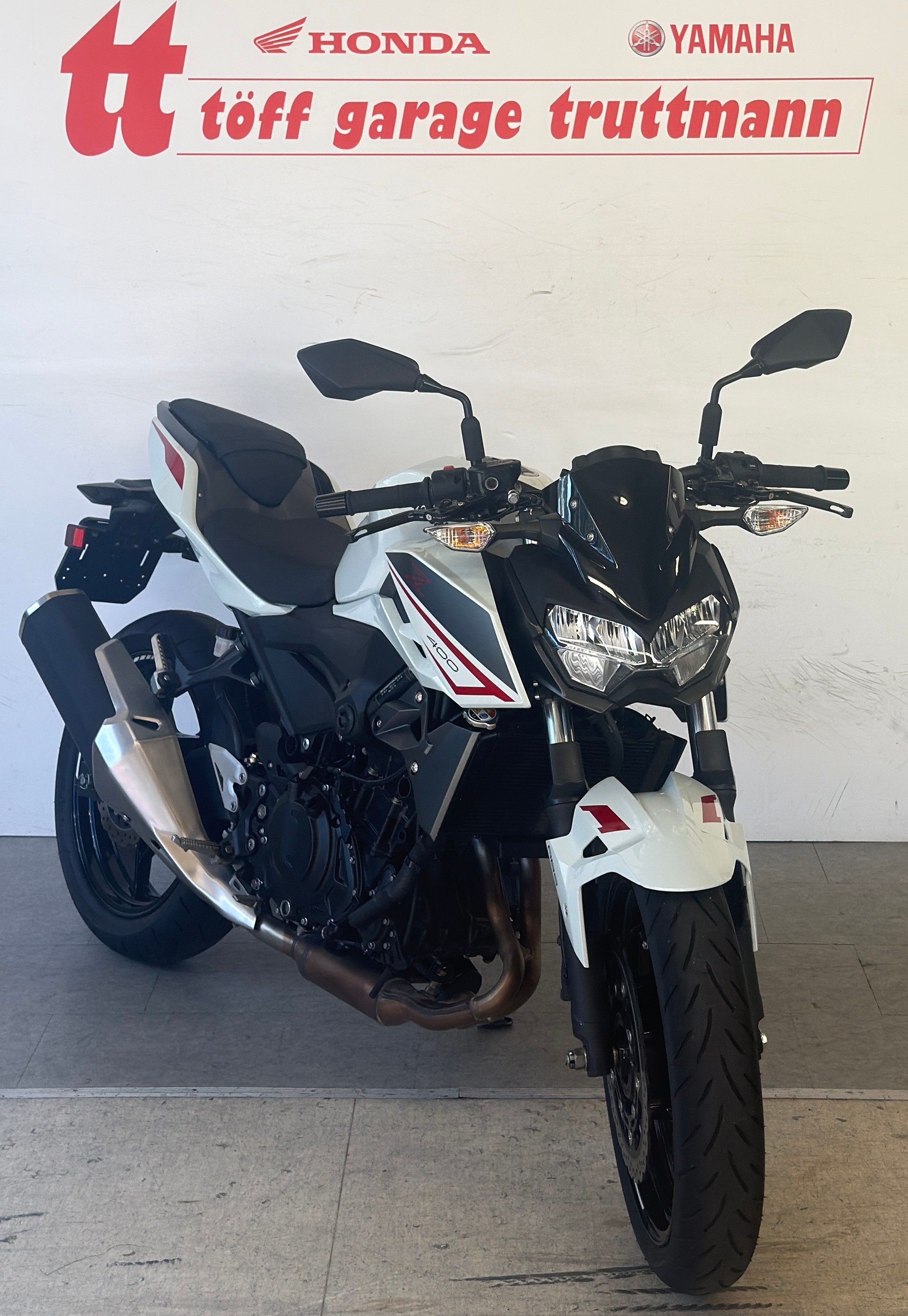 KAWASAKI Z 400-image-2