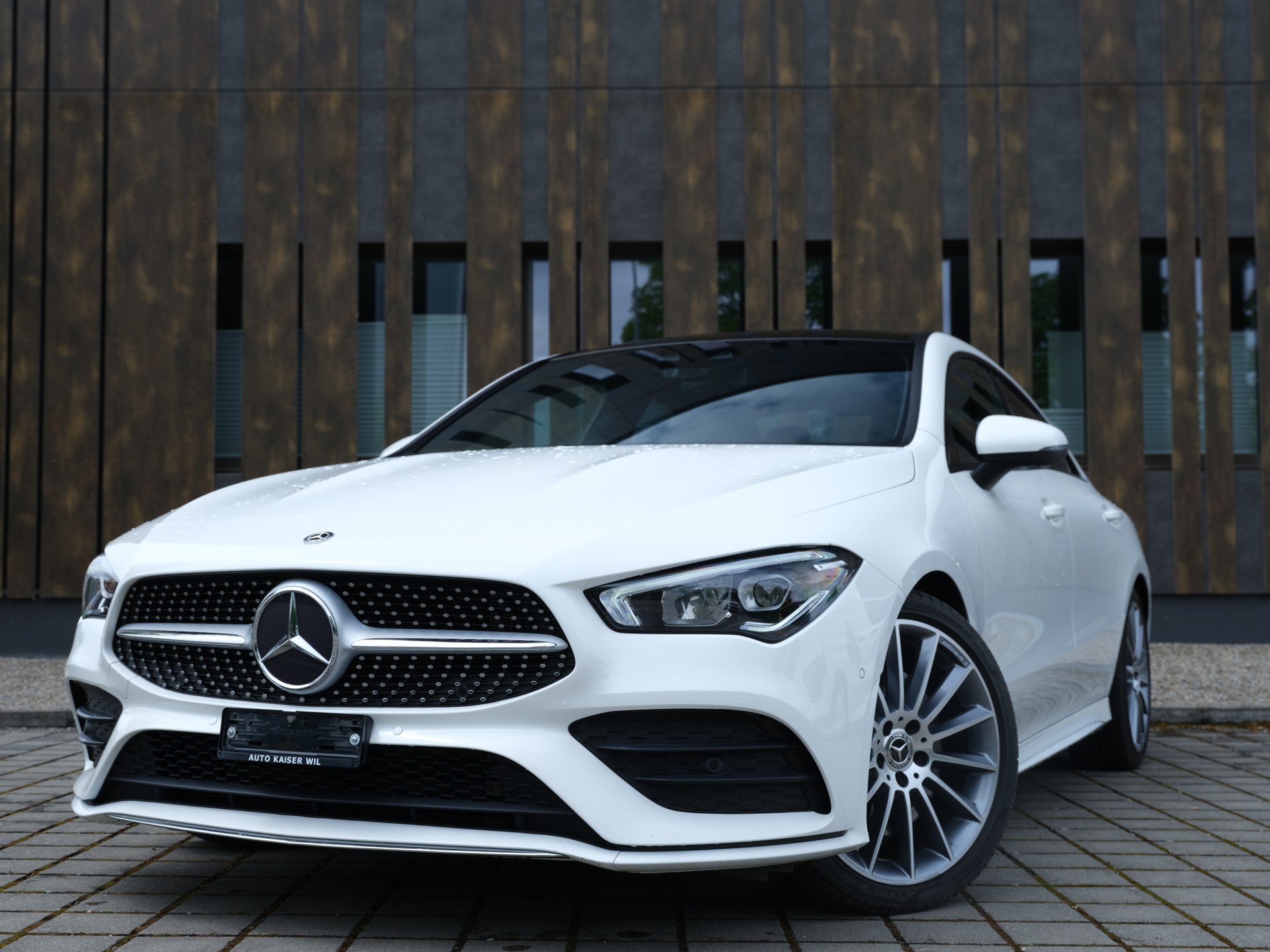 MERCEDES-BENZ CLA 250 AMG Line 7G-DCT