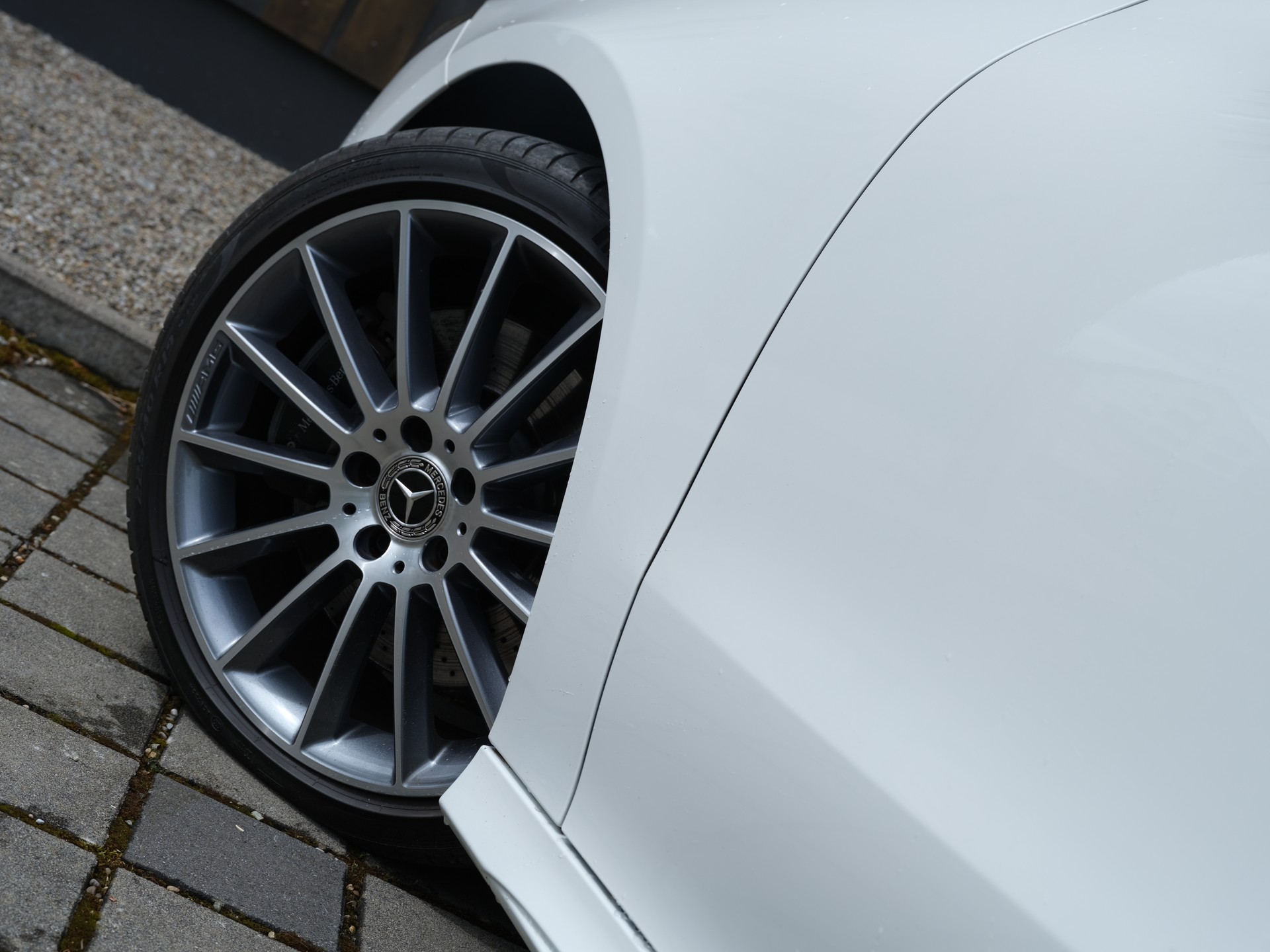 MERCEDES-BENZ CLA 250 AMG Line 7G-DCT-image-8