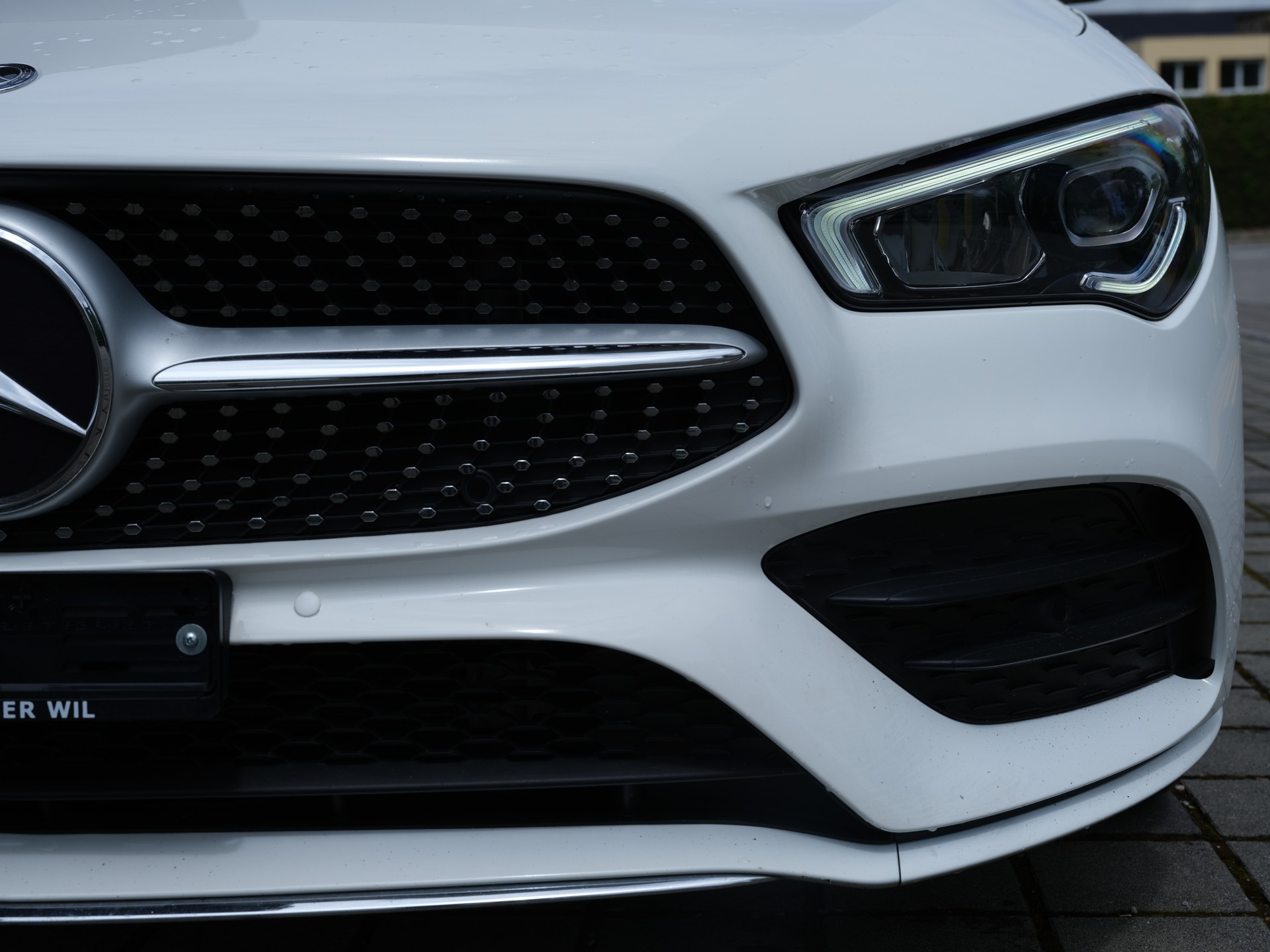 MERCEDES-BENZ CLA 250 AMG Line 7G-DCT-image-5