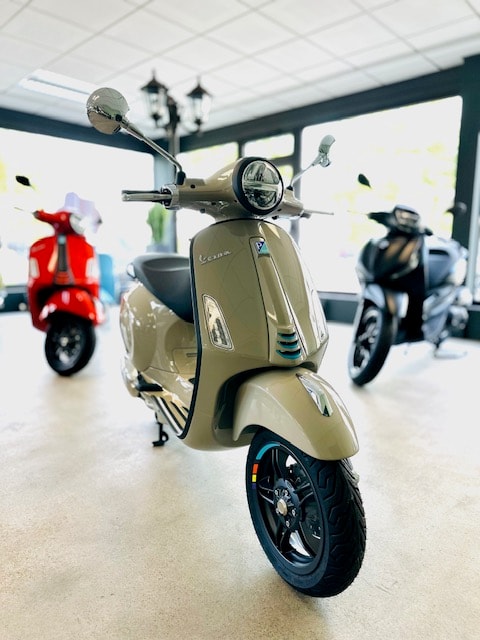 PIAGGIO Vespa 125 Primavera Sport-image-0