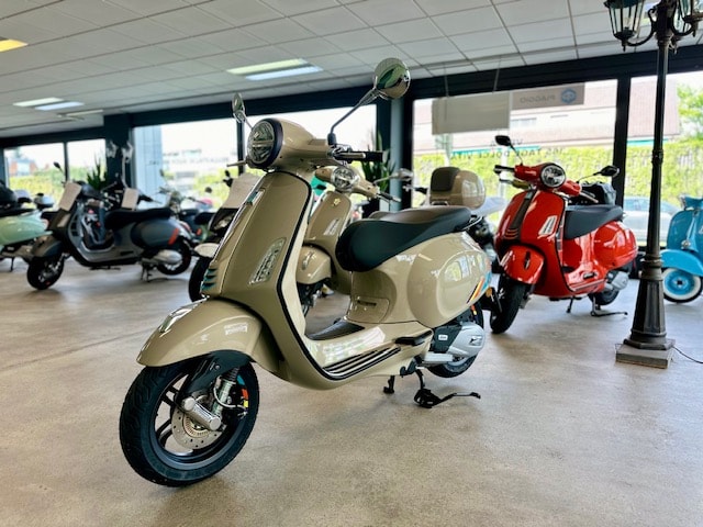 PIAGGIO Vespa 125 Primavera Sport-image-3