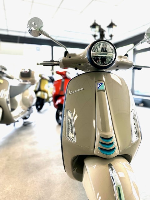 PIAGGIO Vespa 125 Primavera Sport-image-4