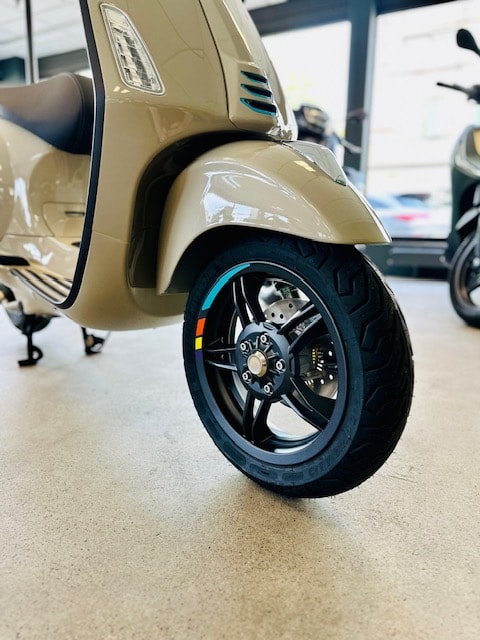 PIAGGIO Vespa 125 Primavera Sport-image-5