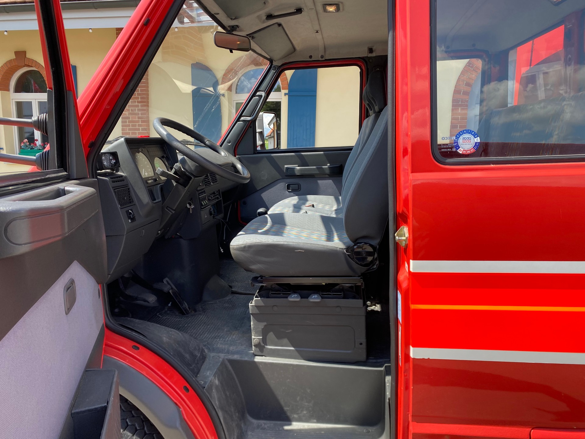 IVECO 4x4 Offroader-image-6