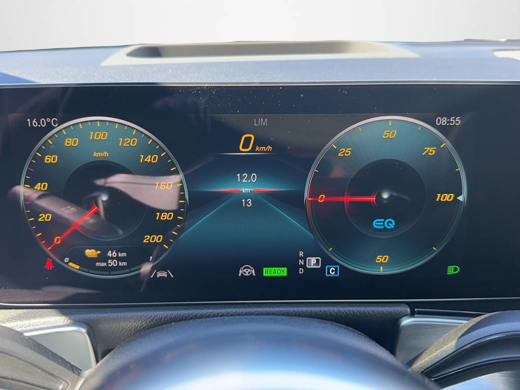 MERCEDES-BENZ EQB 350 Swiss Star AMG Line 4matic-image-14