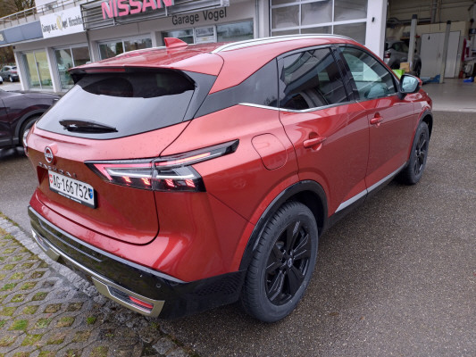 NISSAN Qashqai 1.3T Mildhybrid Tekna+ 4x4-showroom-element-3