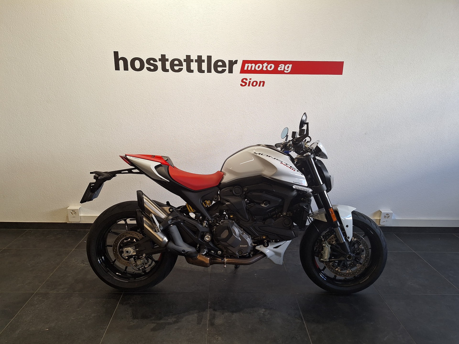 DUCATI Monster +-image-3