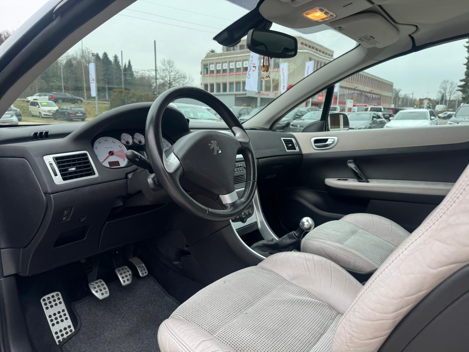 PEUGEOT 307 CC 2.0 16V-image-12