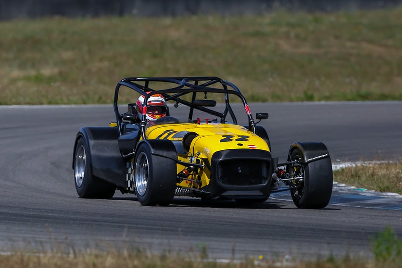 CATERHAM RACE-image-8