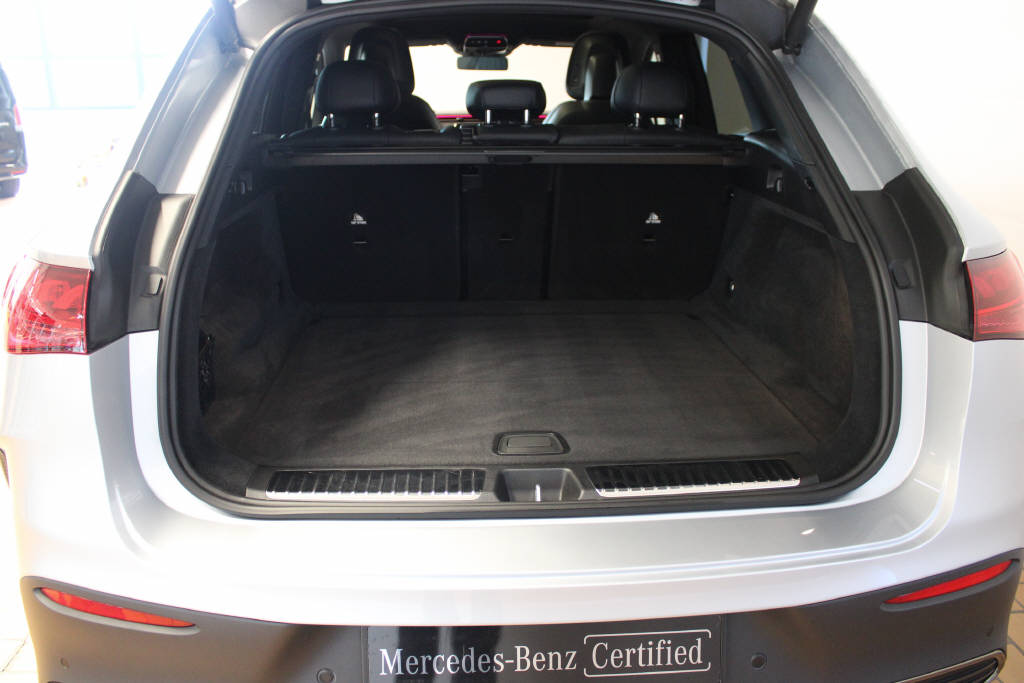 MERCEDES-BENZ EQE 500 4Matic AMG Line Executive Edition-showroom-element-3