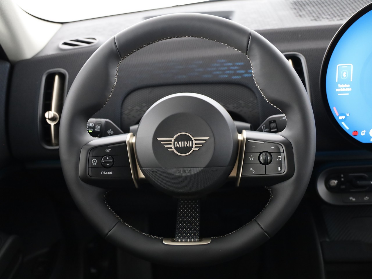 MINI Countryman E-image-15