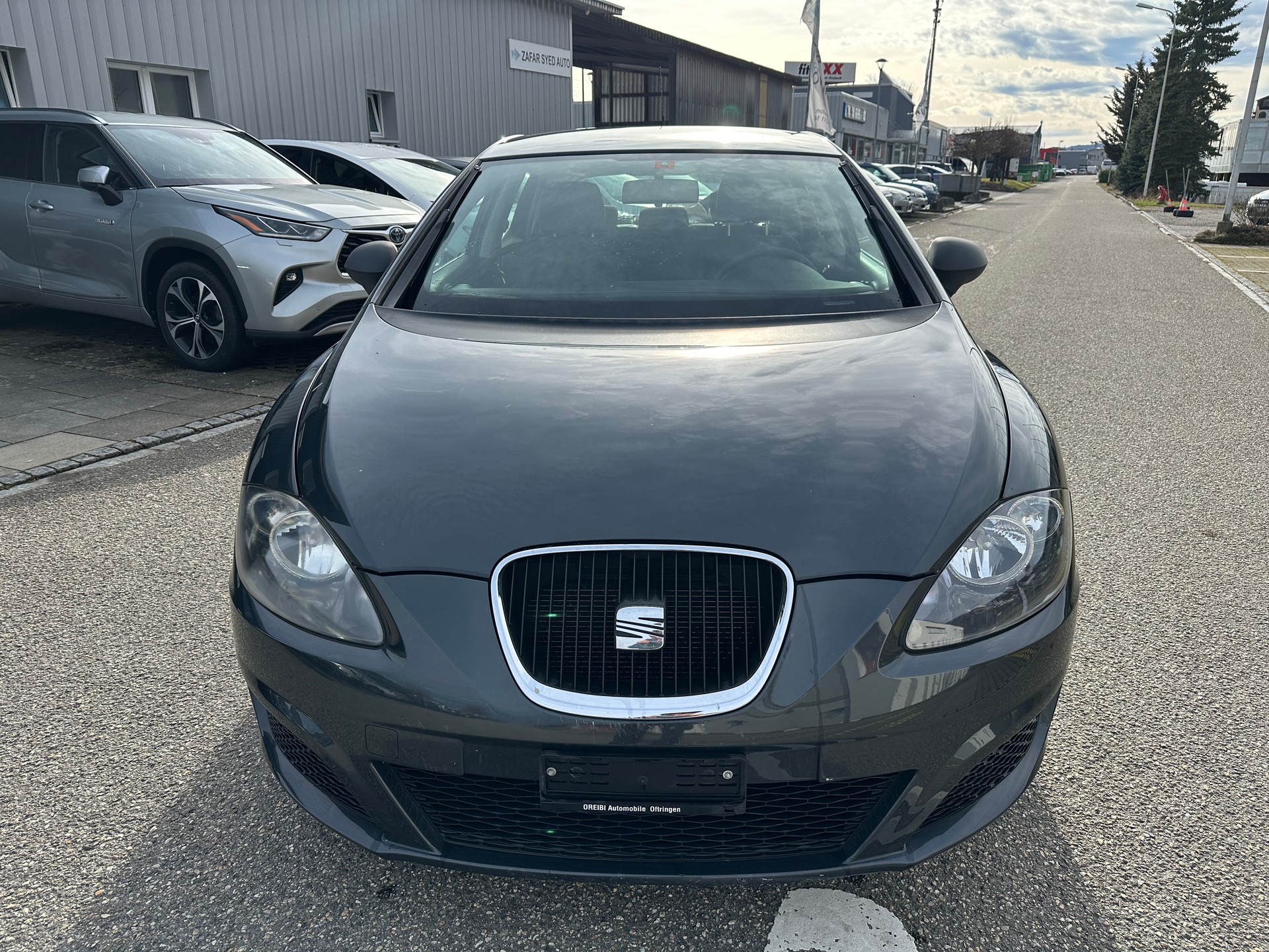 SEAT LEON-image-1