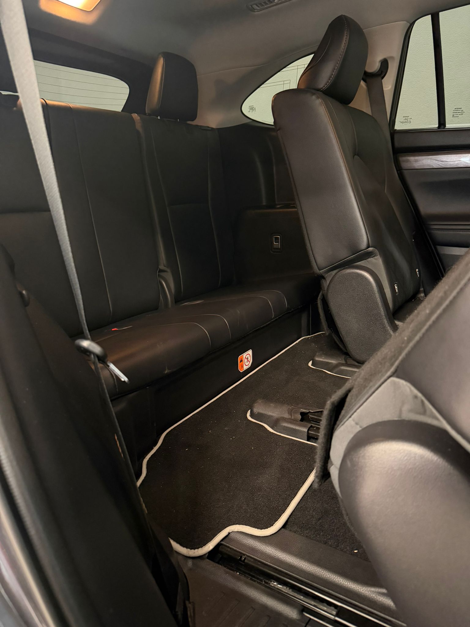 TOYOTA Highlander 2.5 HSD Premium e-CVT-image-15