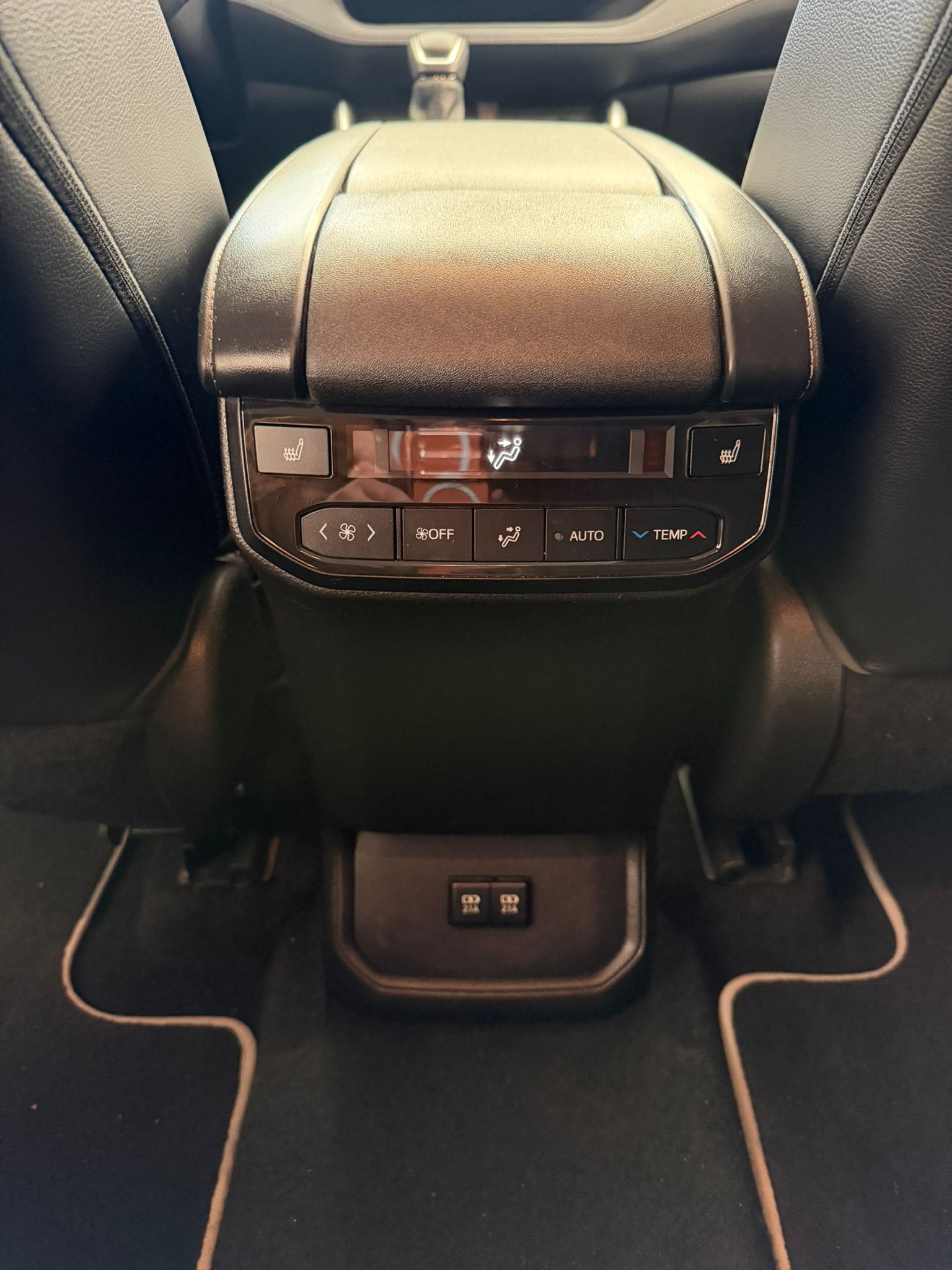 TOYOTA Highlander 2.5 HSD Premium e-CVT-image-12