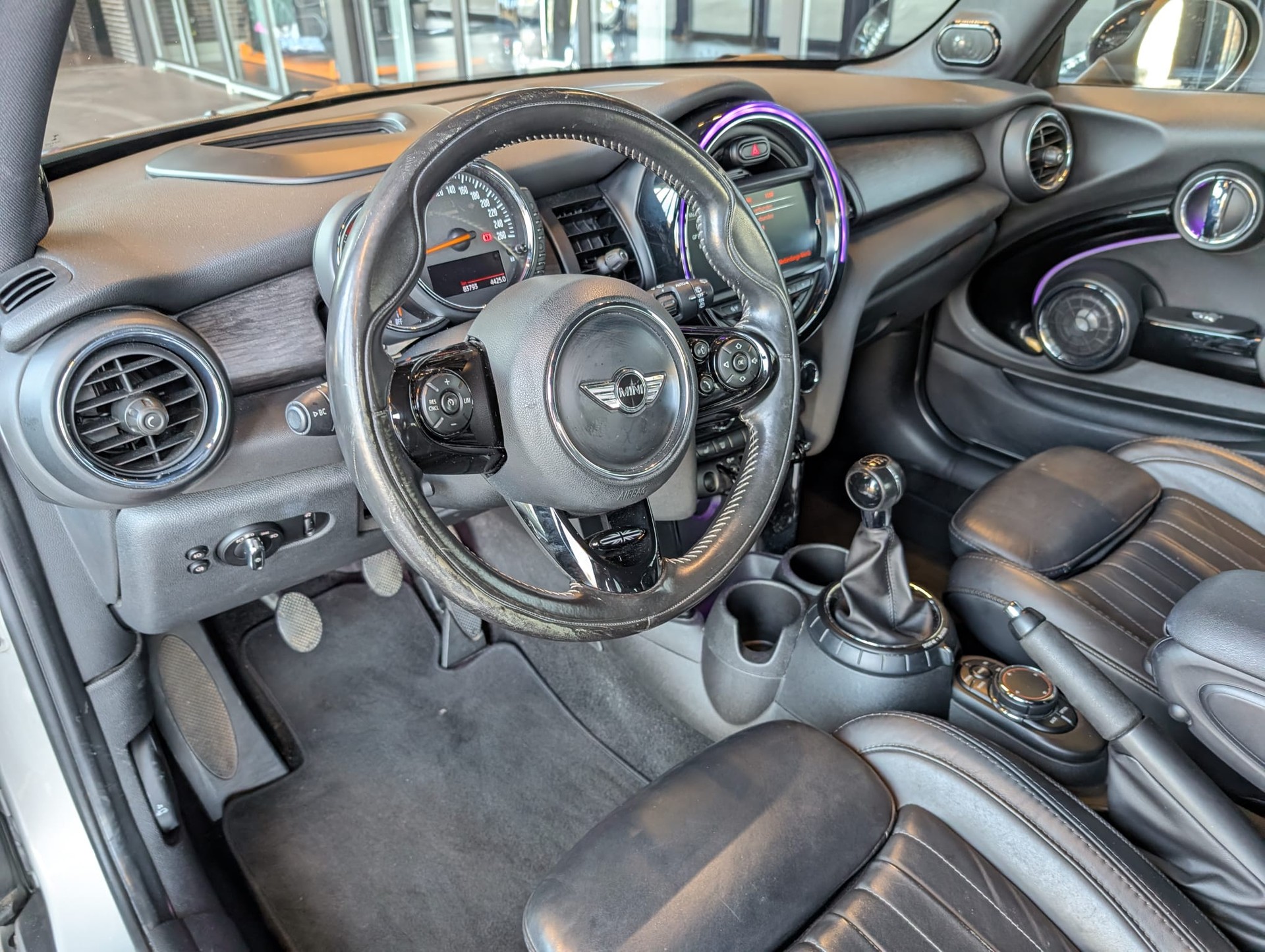MINI Cooper S-image-10