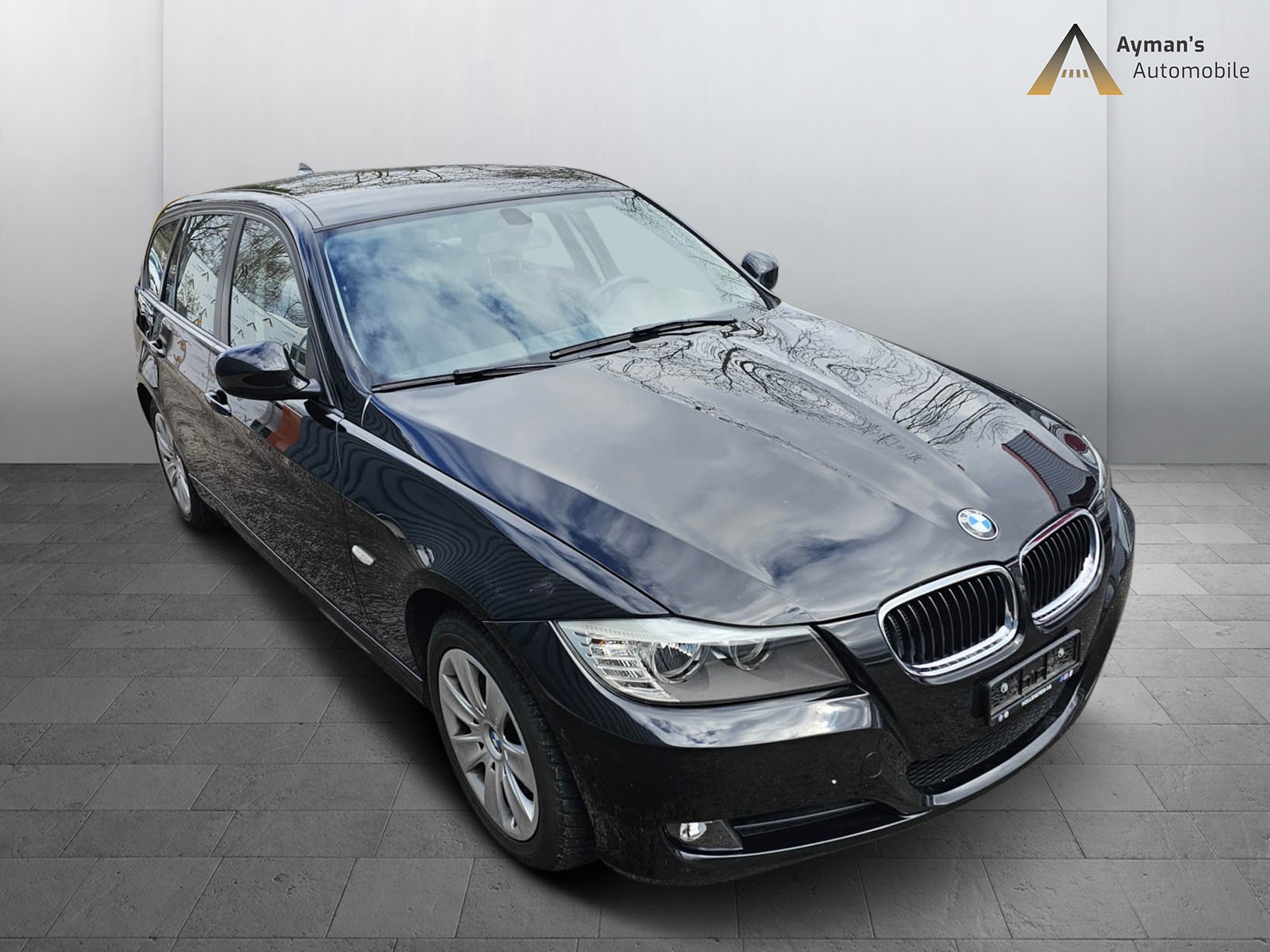BMW 320d xDrive Touring-image-3