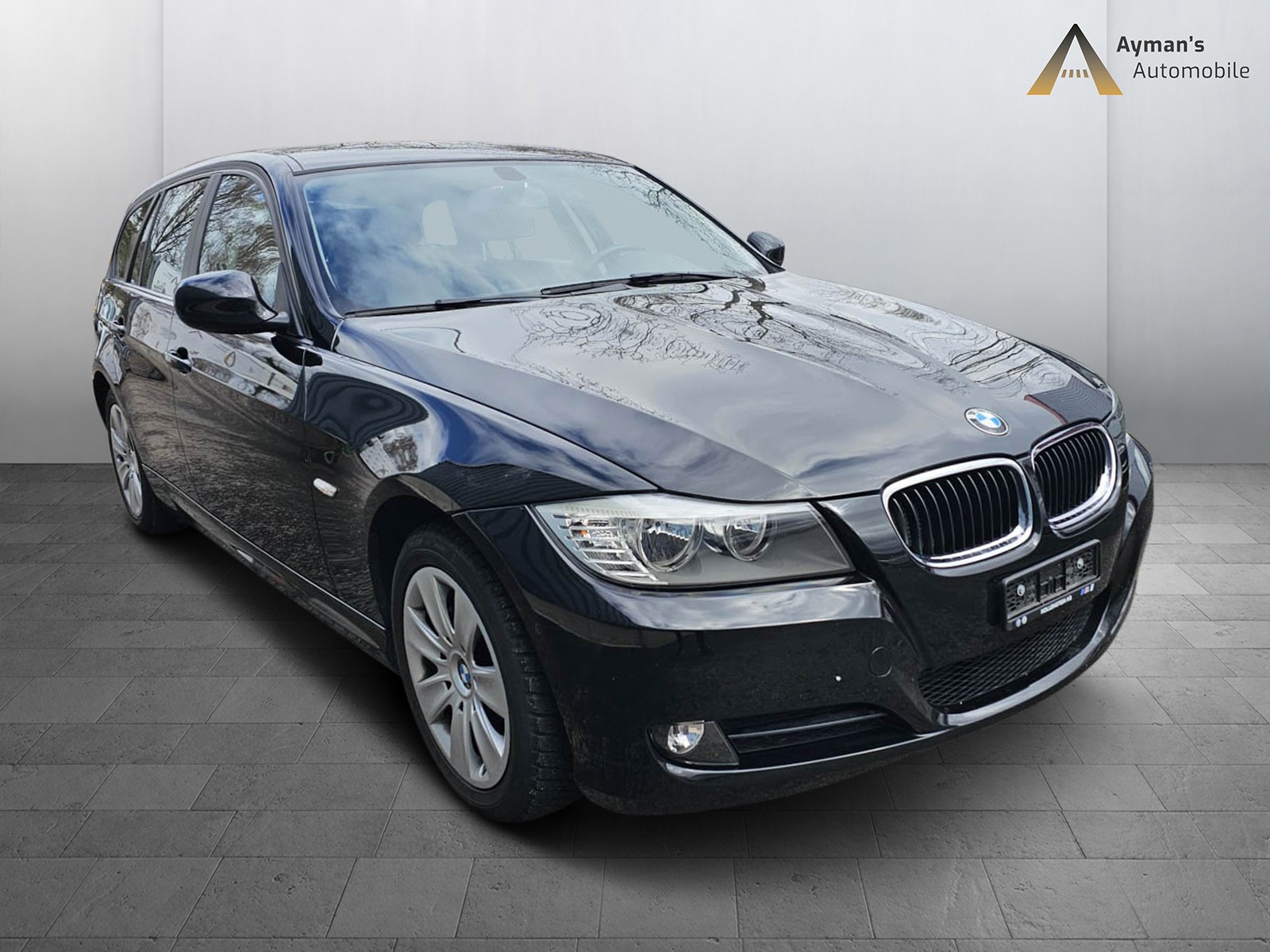 BMW 320d xDrive Touring-image-4