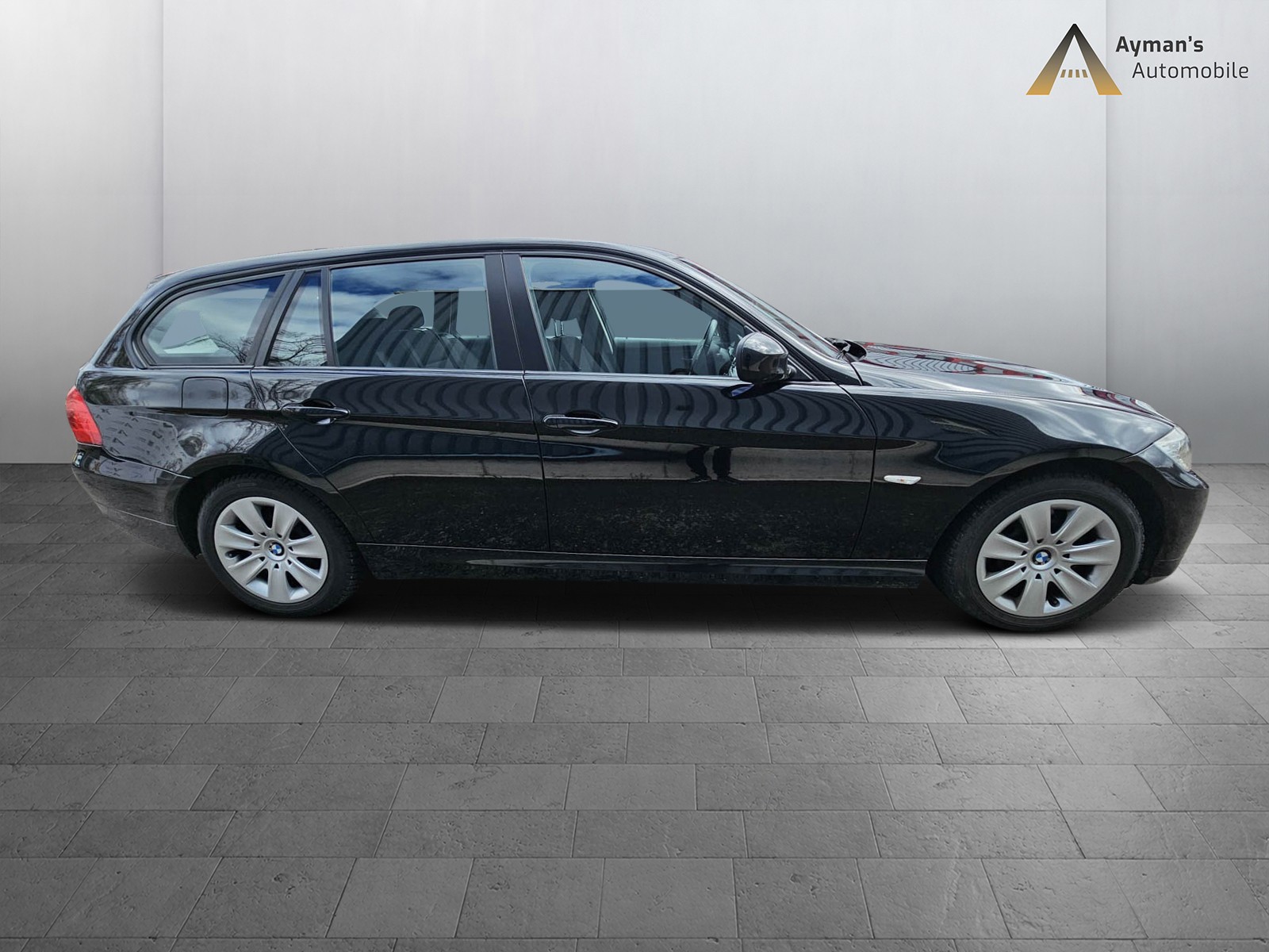BMW 320d xDrive Touring-image-7