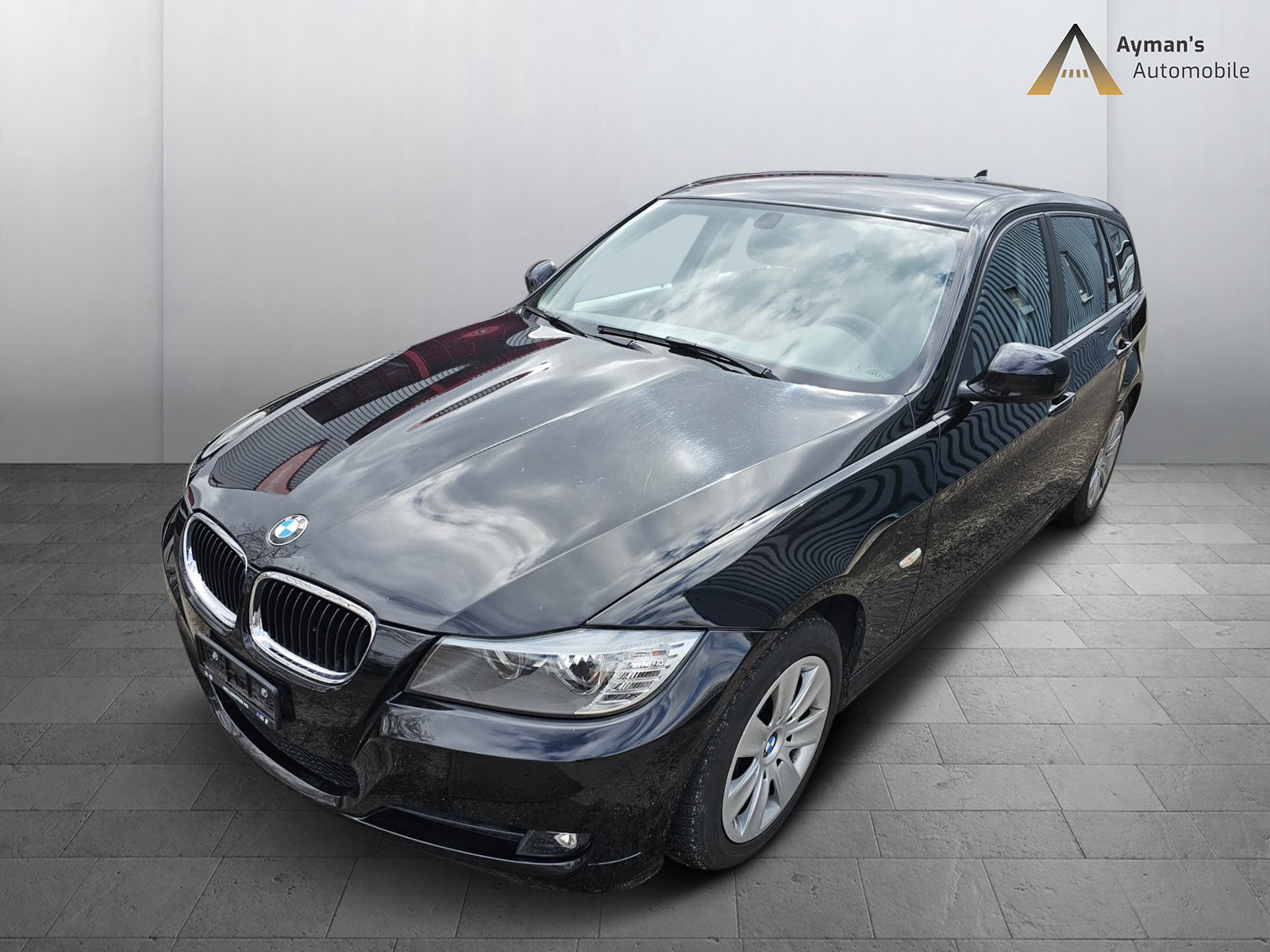 BMW 320d xDrive Touring-image-1
