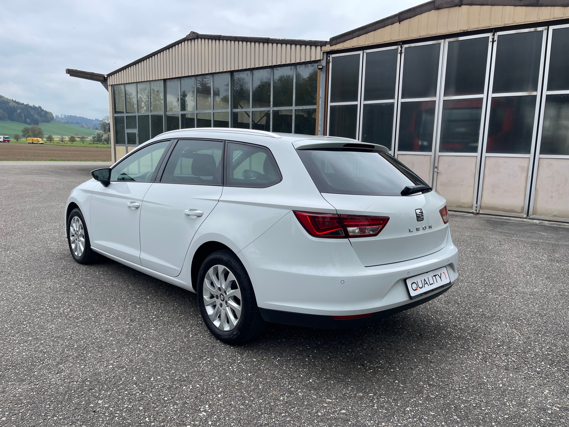 SEAT Leon ST 2.0 TDI FR DSG-image-2