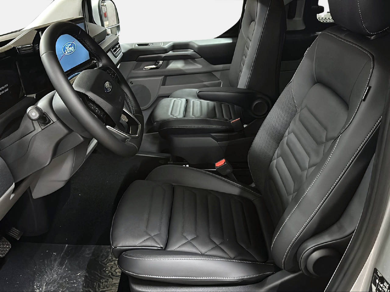 FORD Tourneo Custom 340 L1 2.5 Duratec 233 Titanium PHEV-image-13