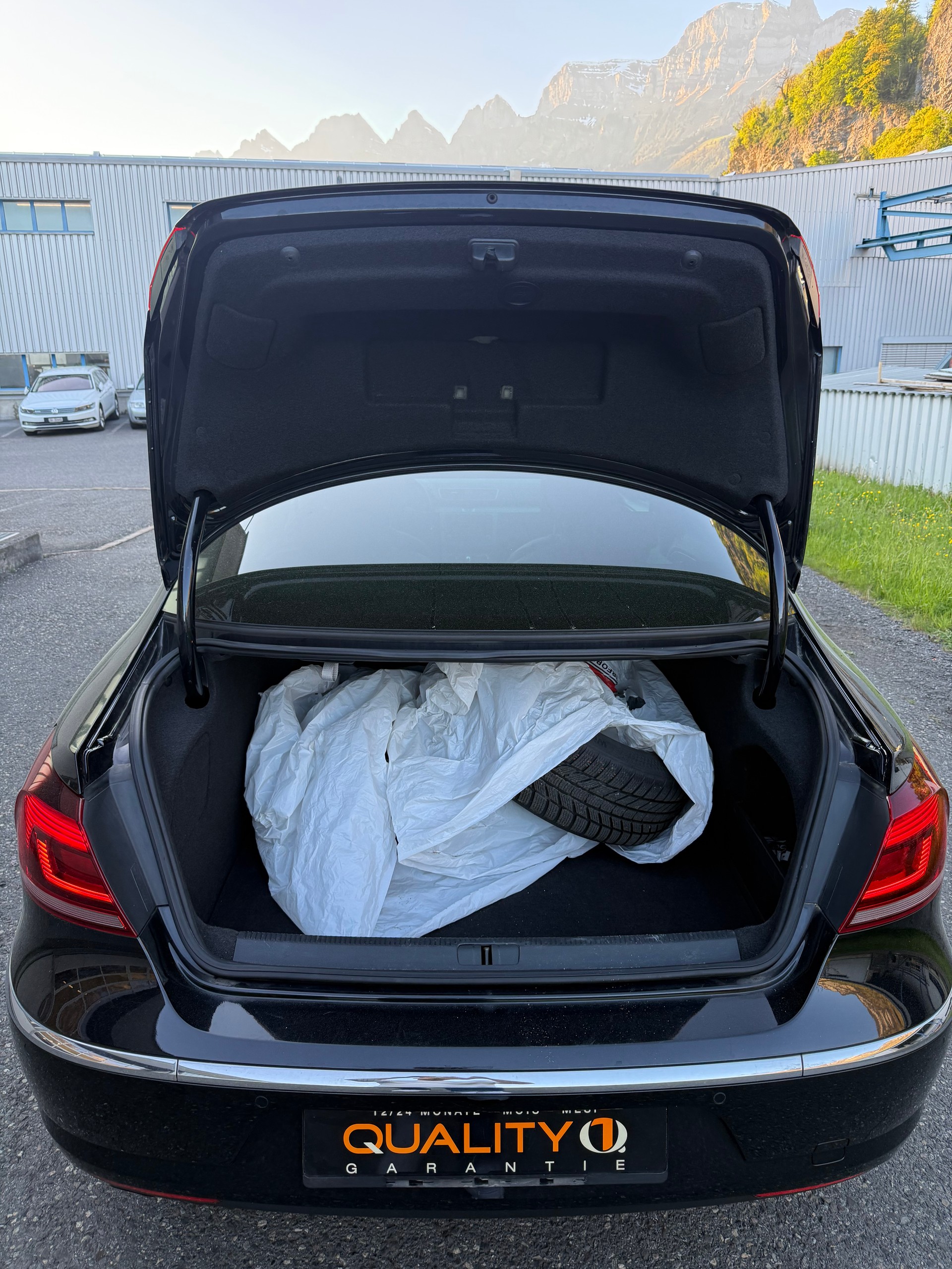 VW CC 2.0 TDI BlueMotion Technology DSG-image-16