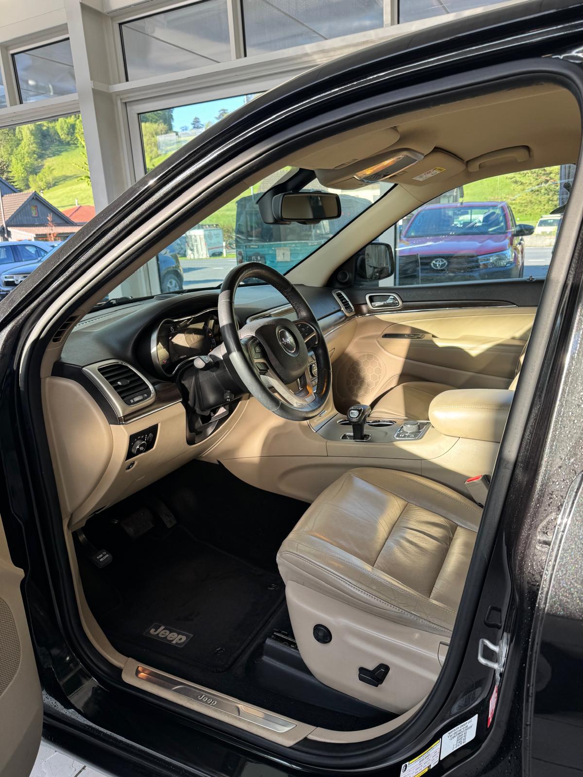 JEEP Grand Cherokee 3.0 CRD Limited Automatic-image-8