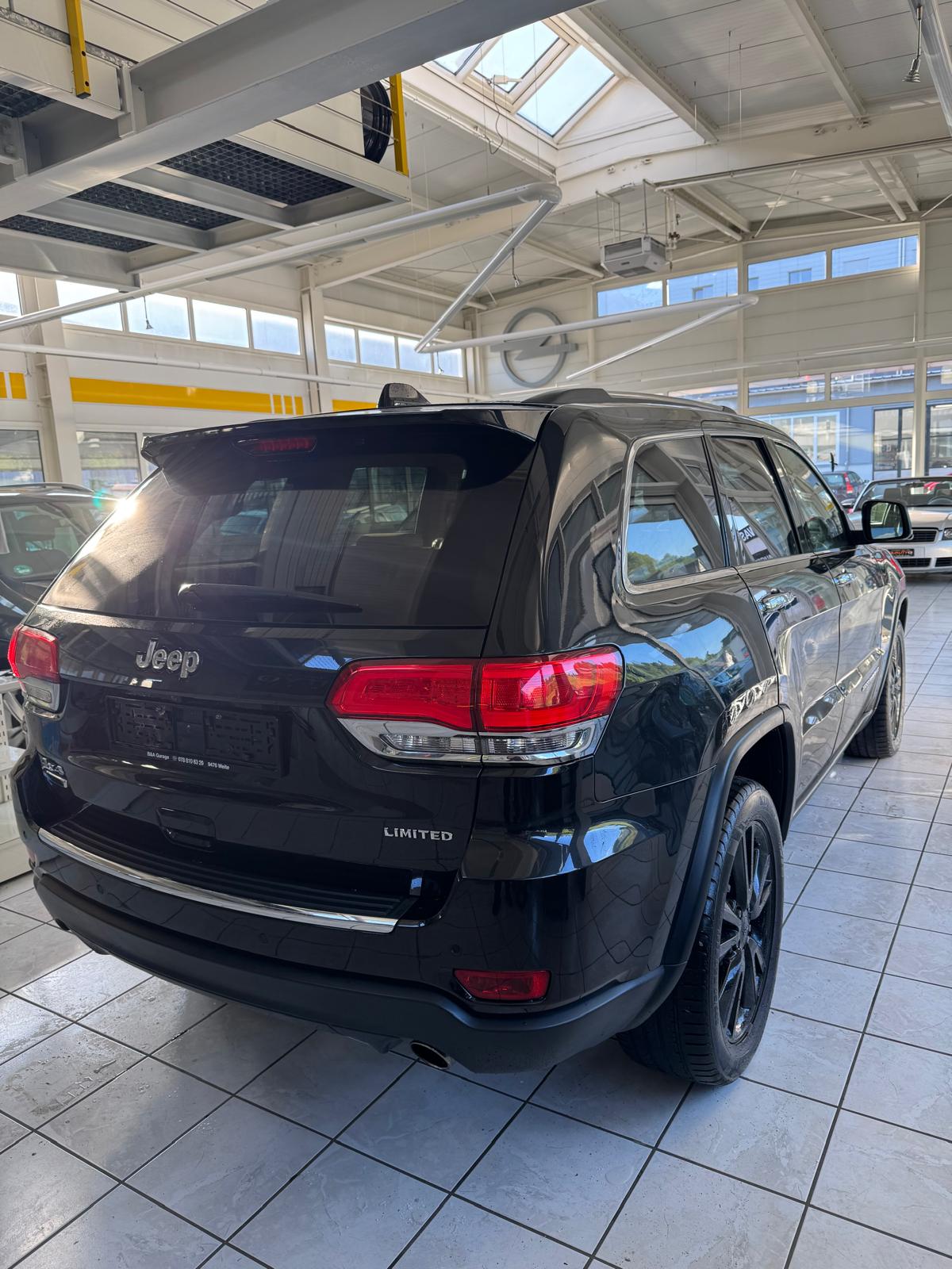 JEEP Grand Cherokee 3.0 CRD Limited Automatic-image-1