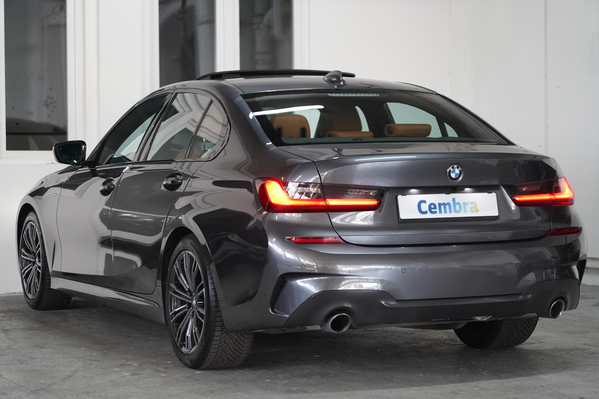 BMW 330d 48V M Sport Steptronic-image-7