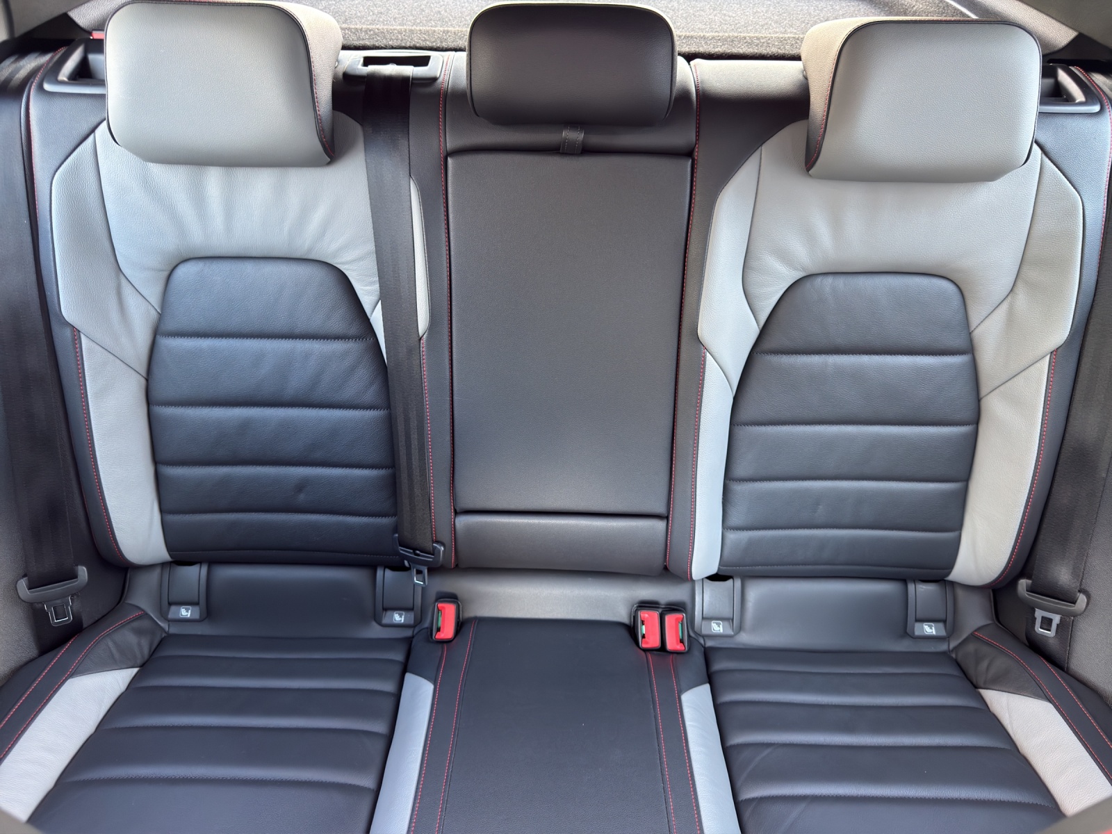 VW Golf 2.0 TSI GTI DSG-image-14