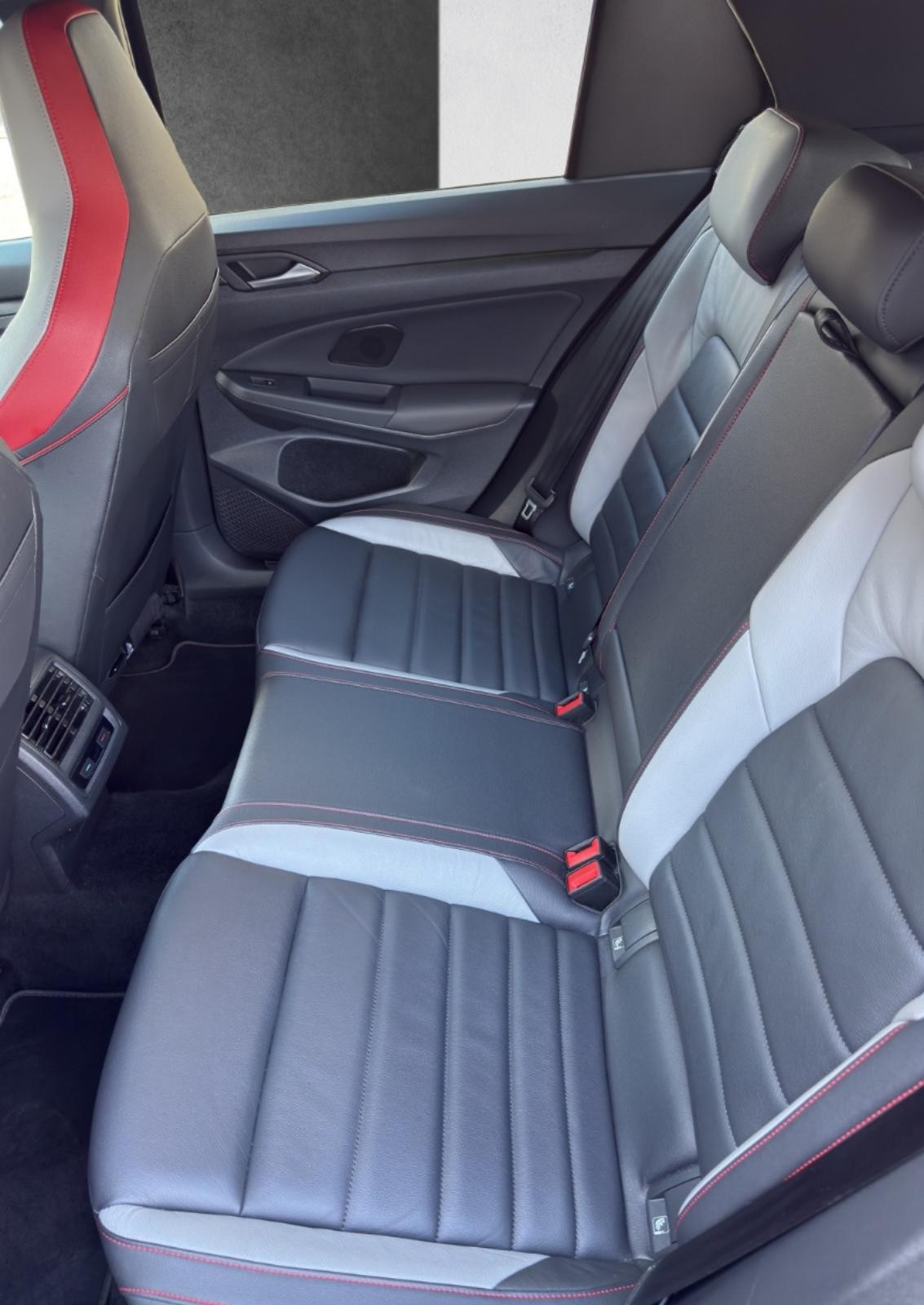 VW Golf 2.0 TSI GTI DSG-image-15