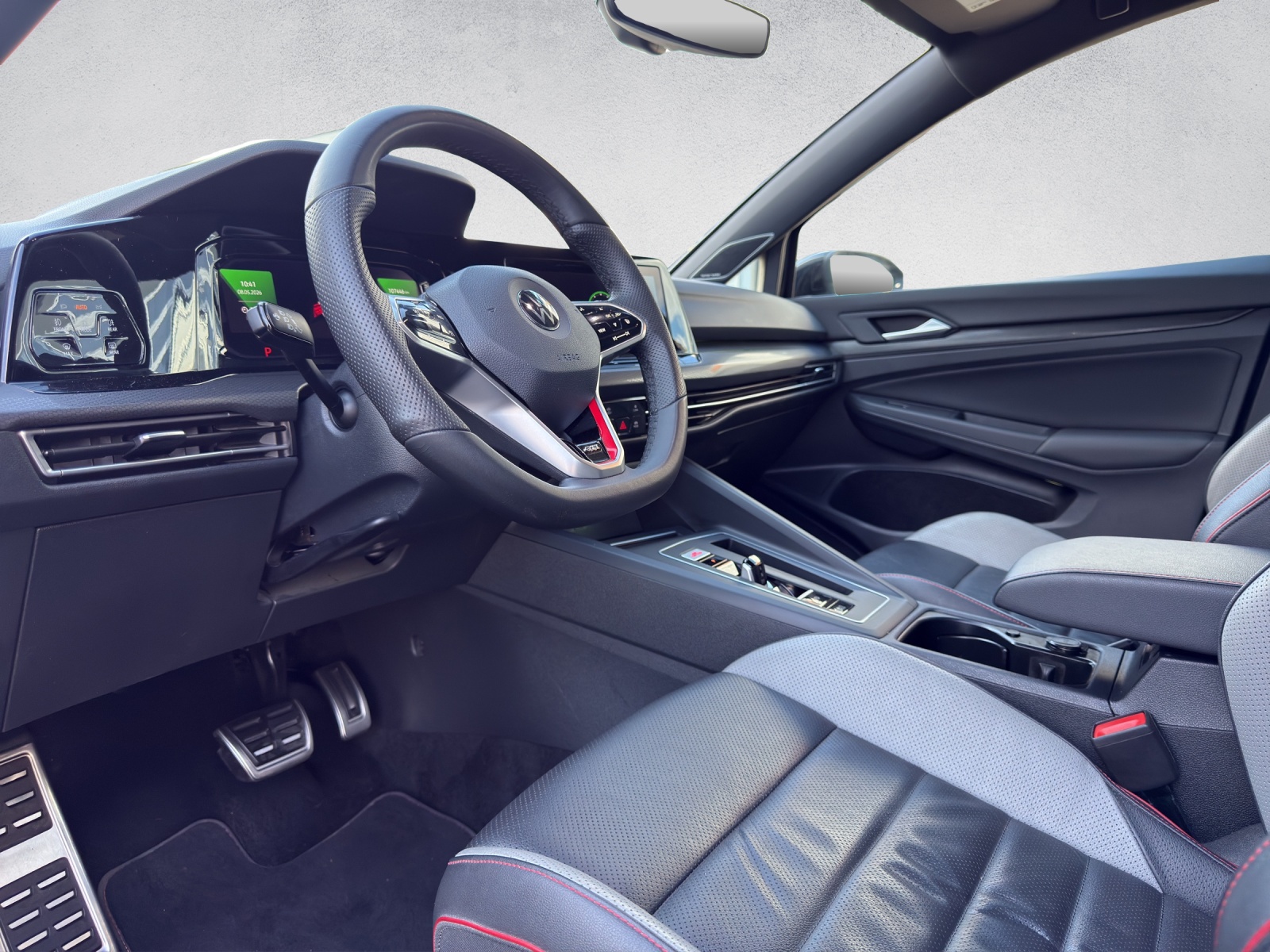 VW Golf 2.0 TSI GTI DSG-image-12