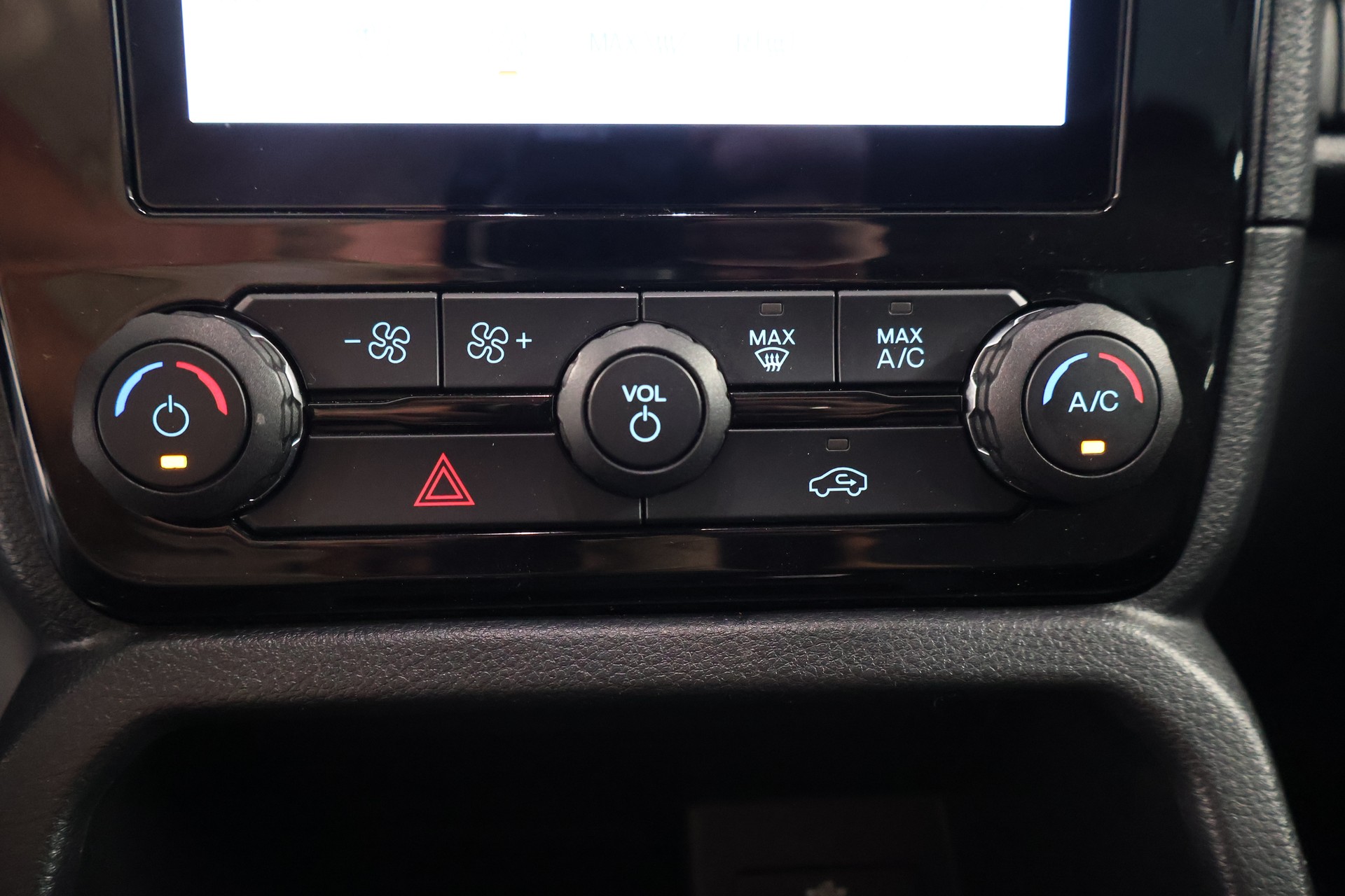FORD Ranger Limited 2.0 Eco Blue 4x4 Automat-image-29