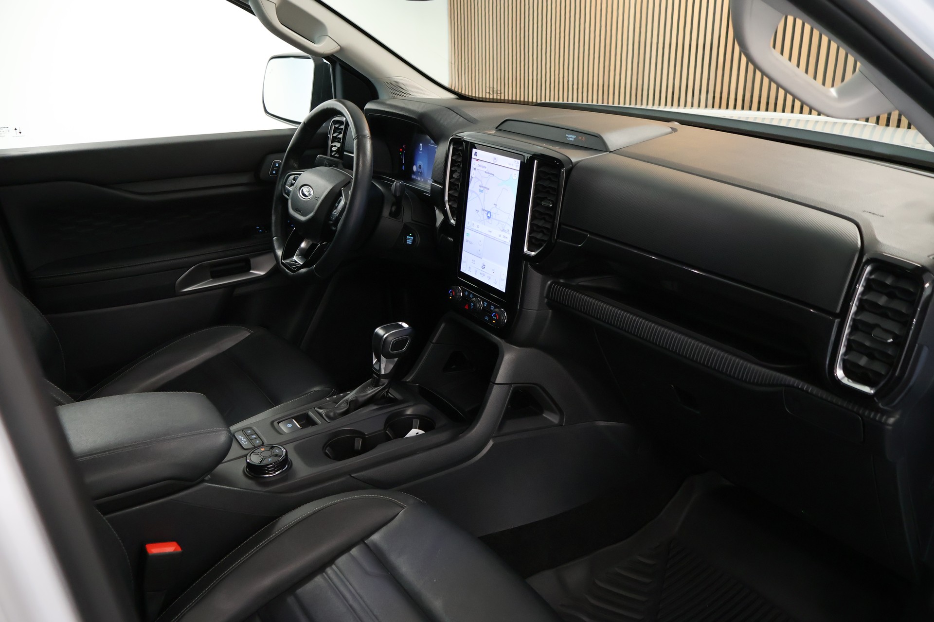 FORD Ranger Limited 2.0 Eco Blue 4x4 Automat-image-17
